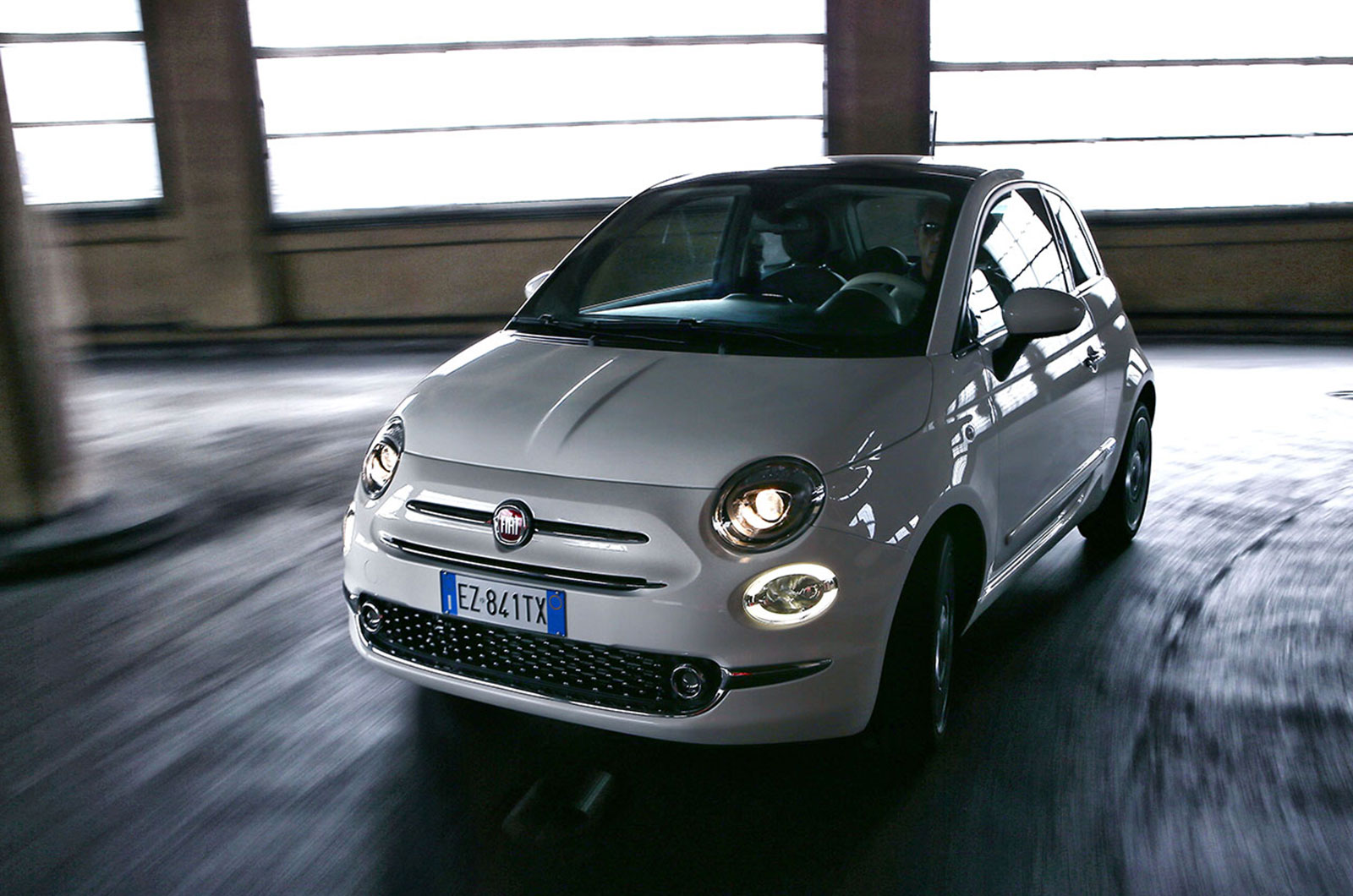 2015 Fiat 500 gets engine and visual tweaks