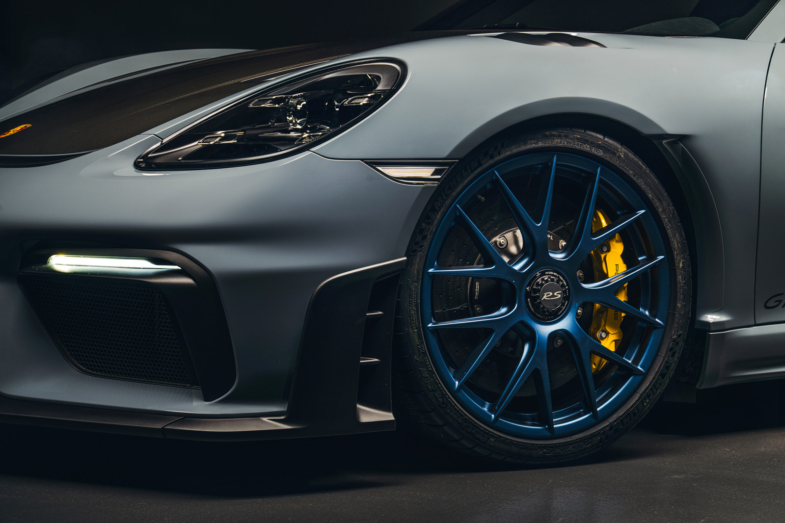 New Porsche 718 Cayman Gt4 Rs Is 493bhp Track Weapon Autocar