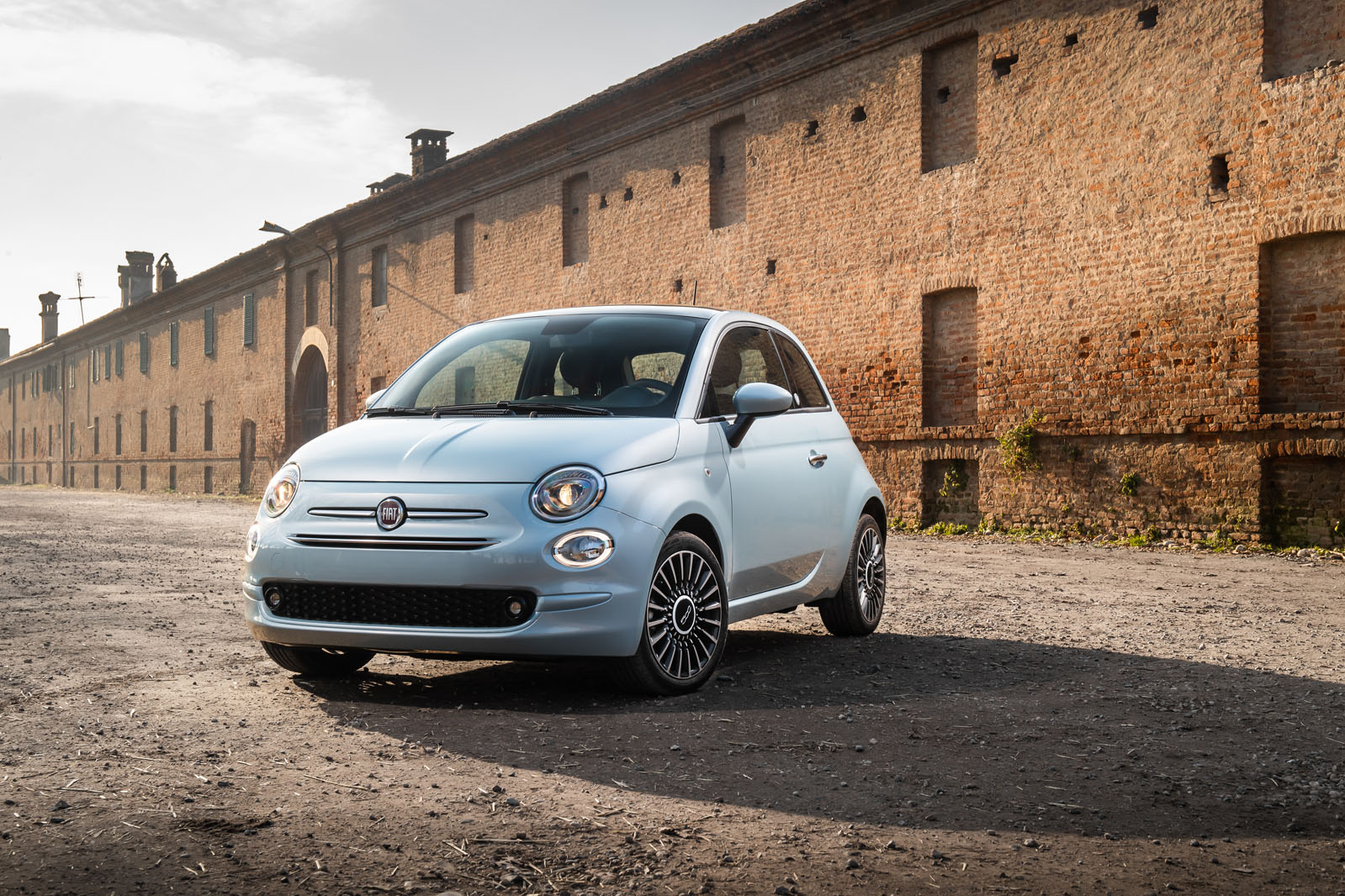 Fiat 500 hybrid (2020) review: the light touch