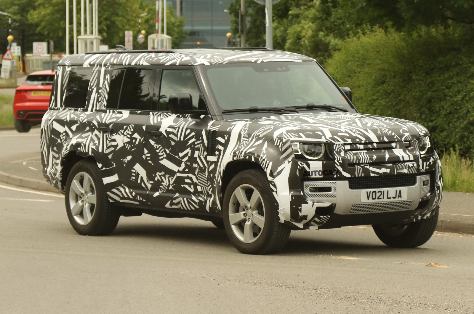New 2022 Land Rover Defender 130: extended SUV starts testing 1 aria-label="2b0a8297"