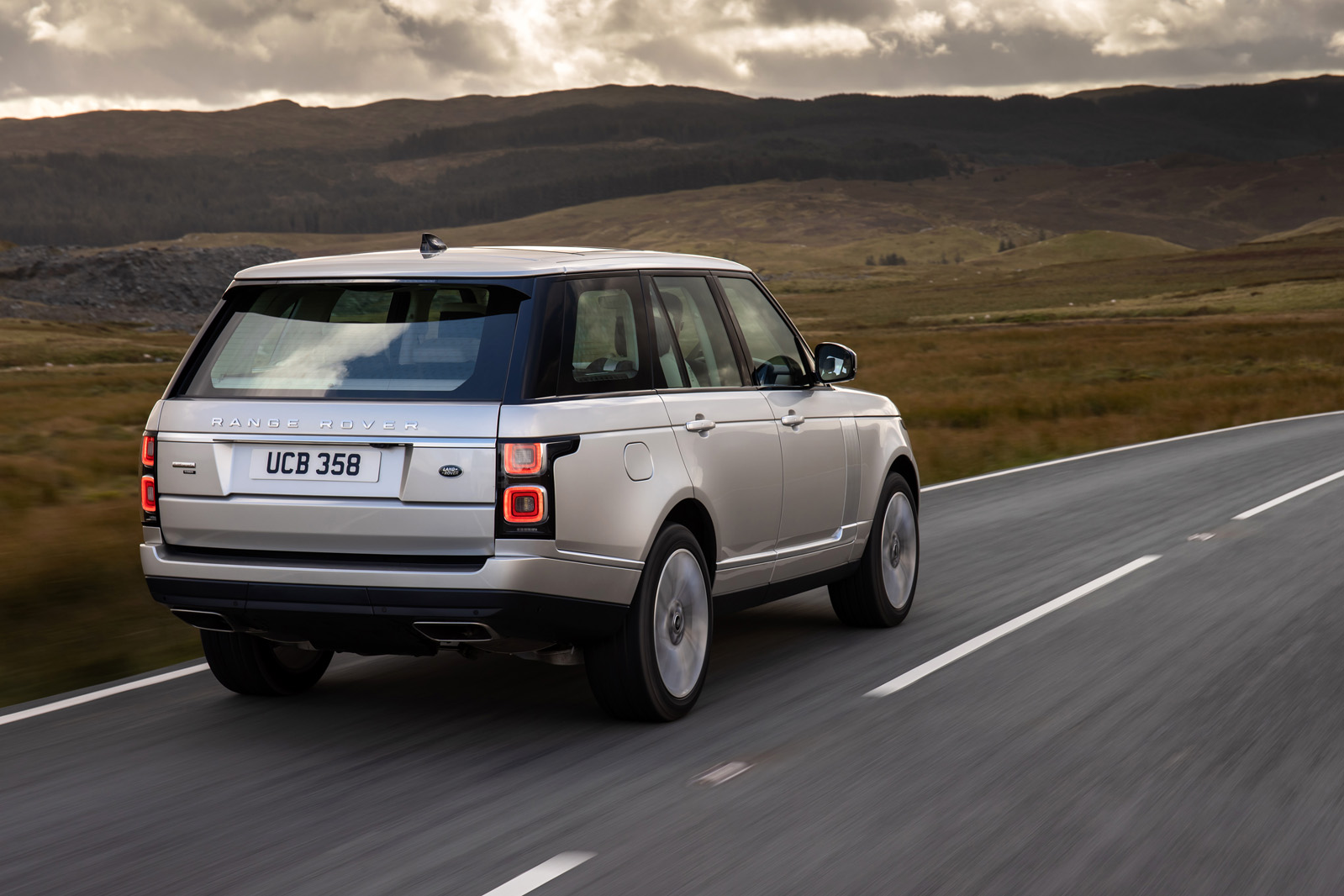 Mhev on sale range rover