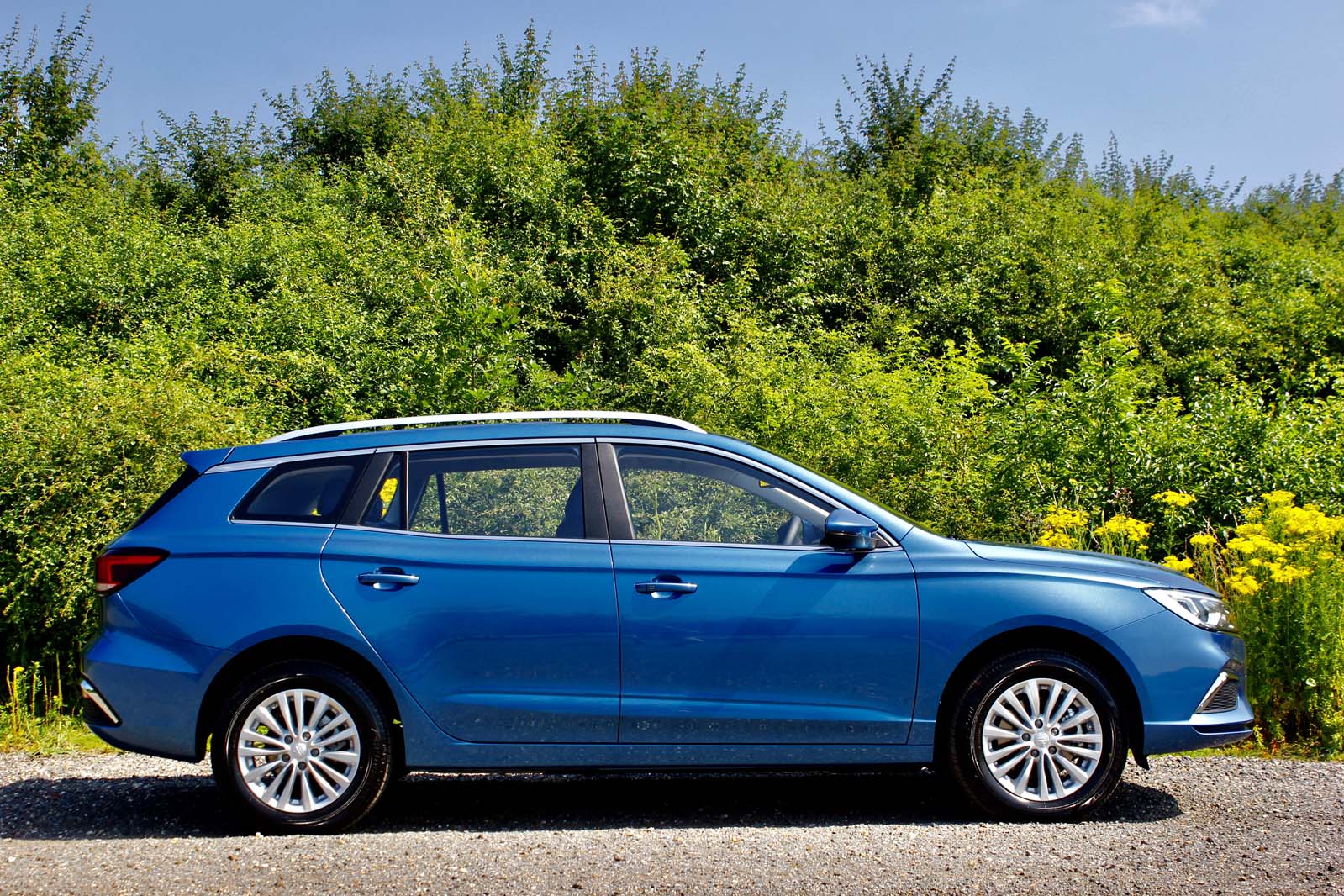 Mg 5 ev specs deals