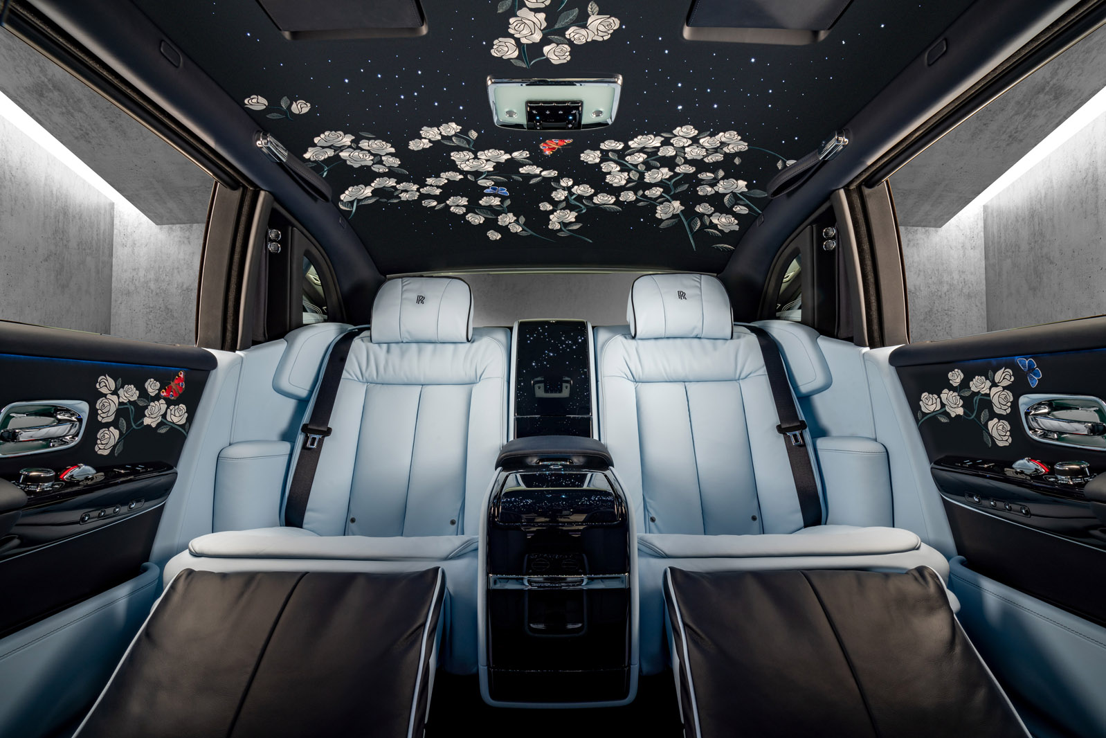 21 Fascinating Facts You Didnt Know About RollsRoyce  Robb Report