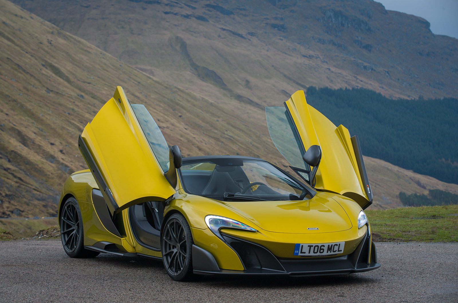 16 Mclaren 675lt Spider Review Review Autocar
