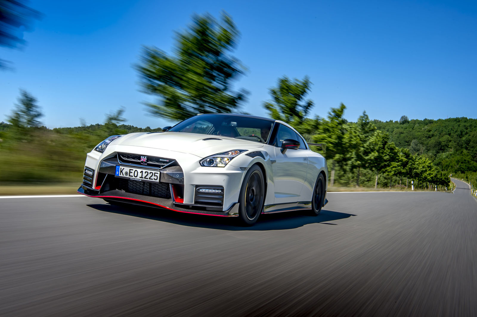 New Nissan Gt R Nismo Available In Uk From 174 995 Autocar