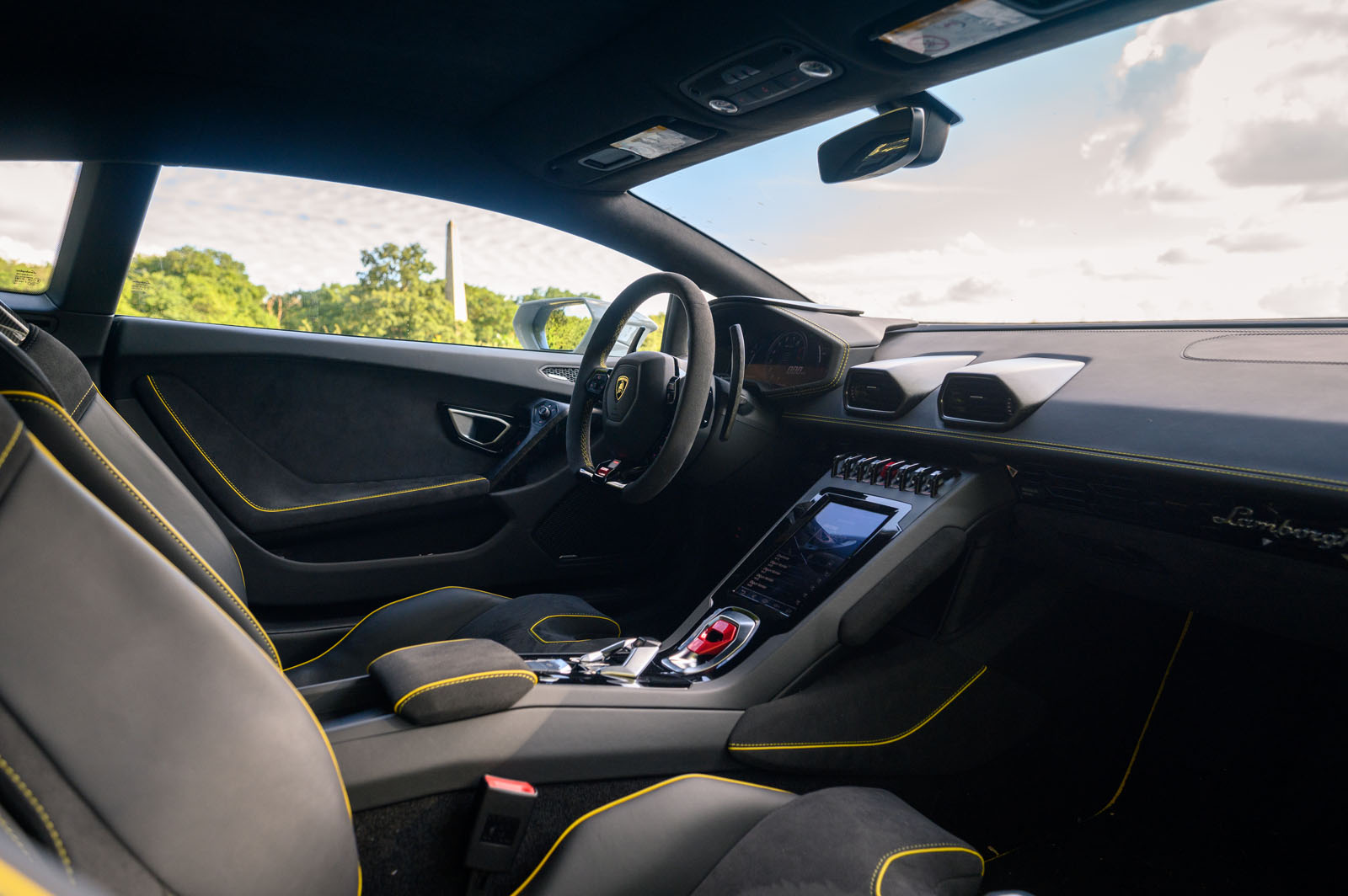 Can a Lamborghini Huracan RWD really be a daily driver?
