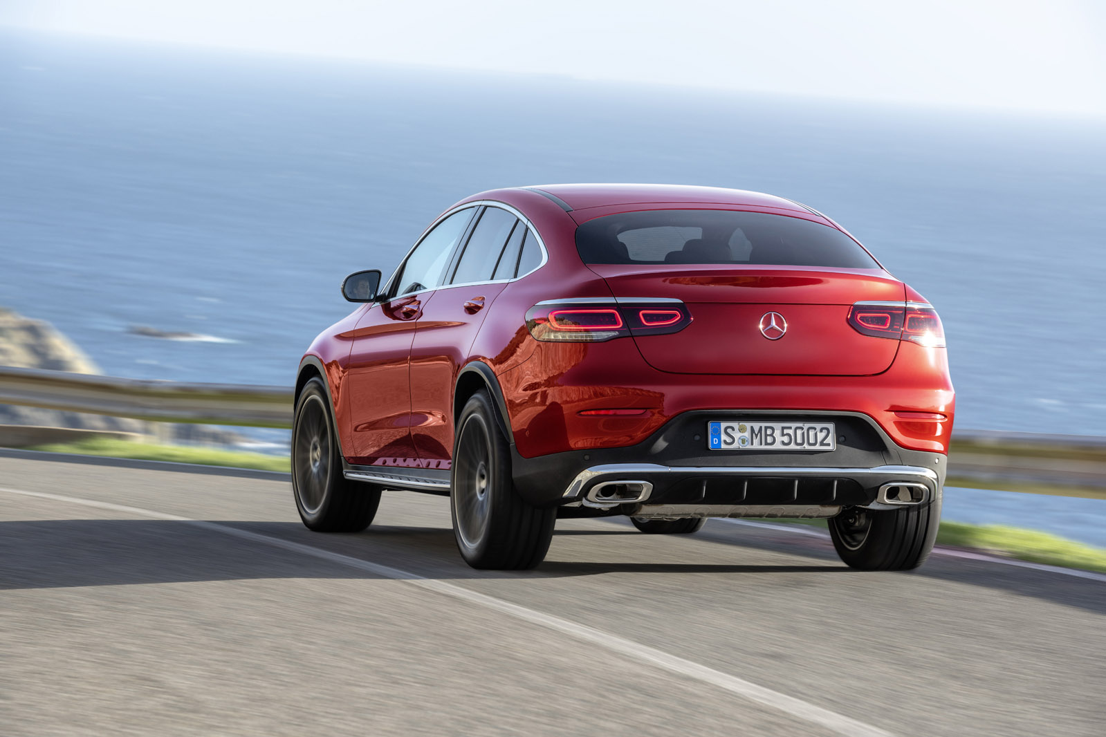 Mercedes Glc Coupe Gets Refreshed Looks New Engines For 19 Autocar