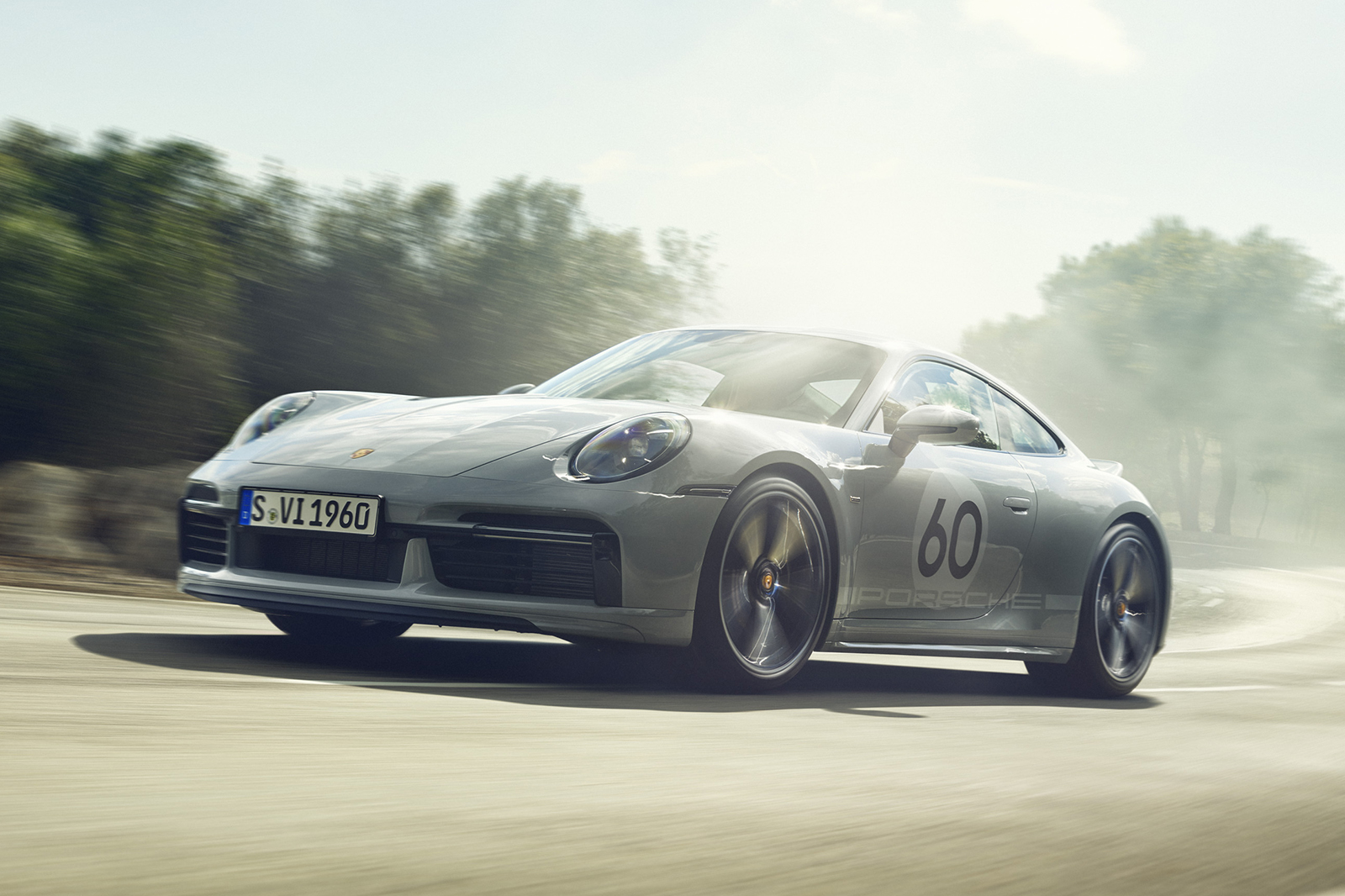 Porsche prezentuje staromodne Porsche 911 Sport Classic