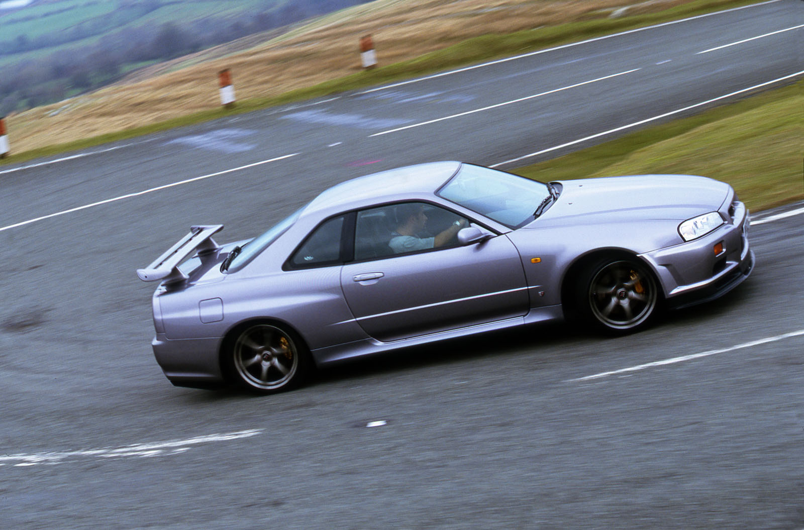 Used Car Buying Guide Nissan Skyline Gt R R34 Autocar