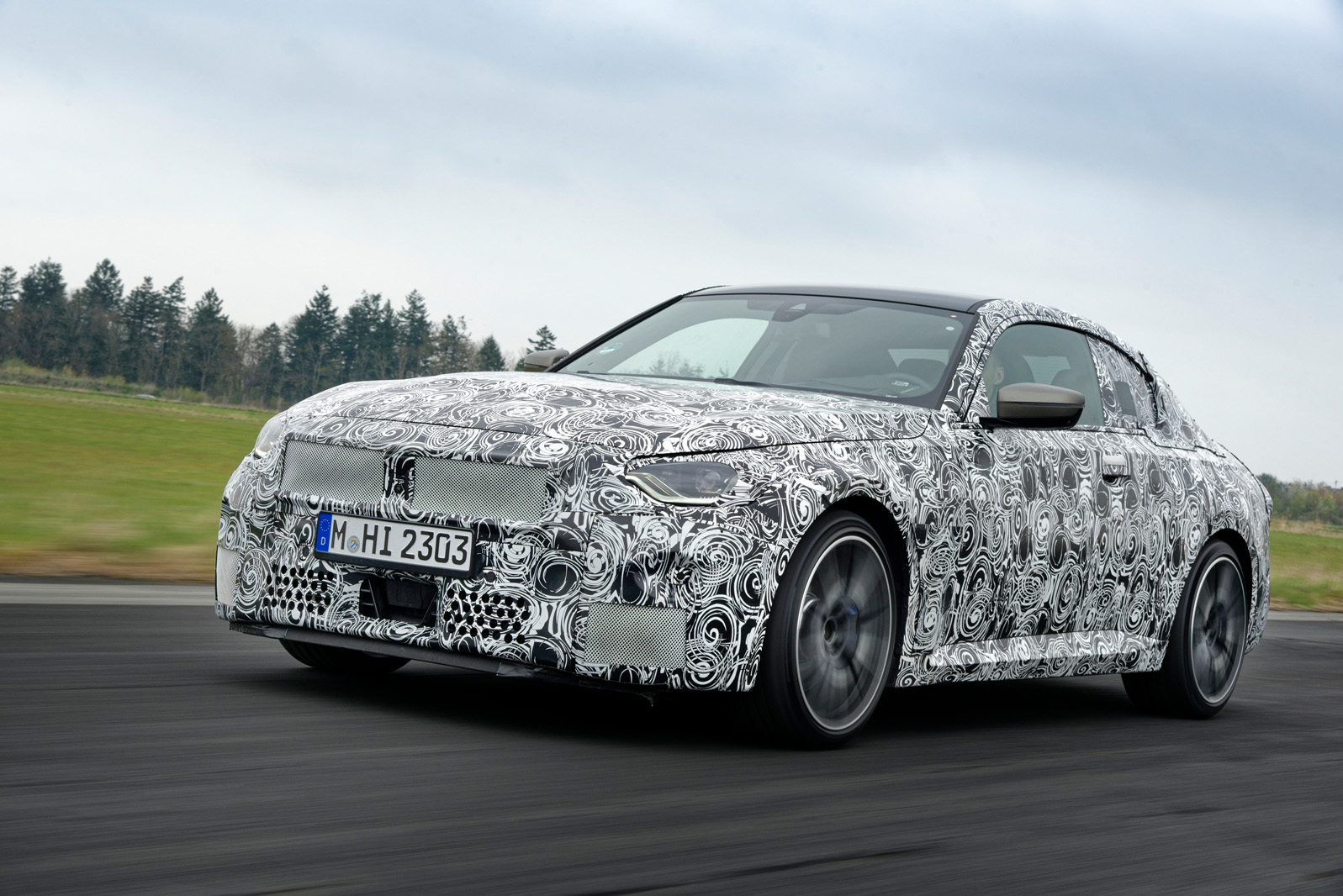 Prvá jazda: 2022 BMW 2 Series M240i Coupé Prototype Review