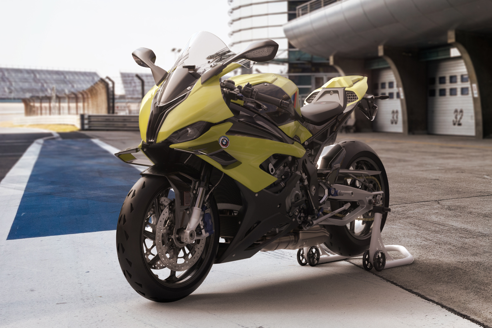 For the first time, BMW Motorrad offers M options and M Performance Parts  for the new S 1000 RR.