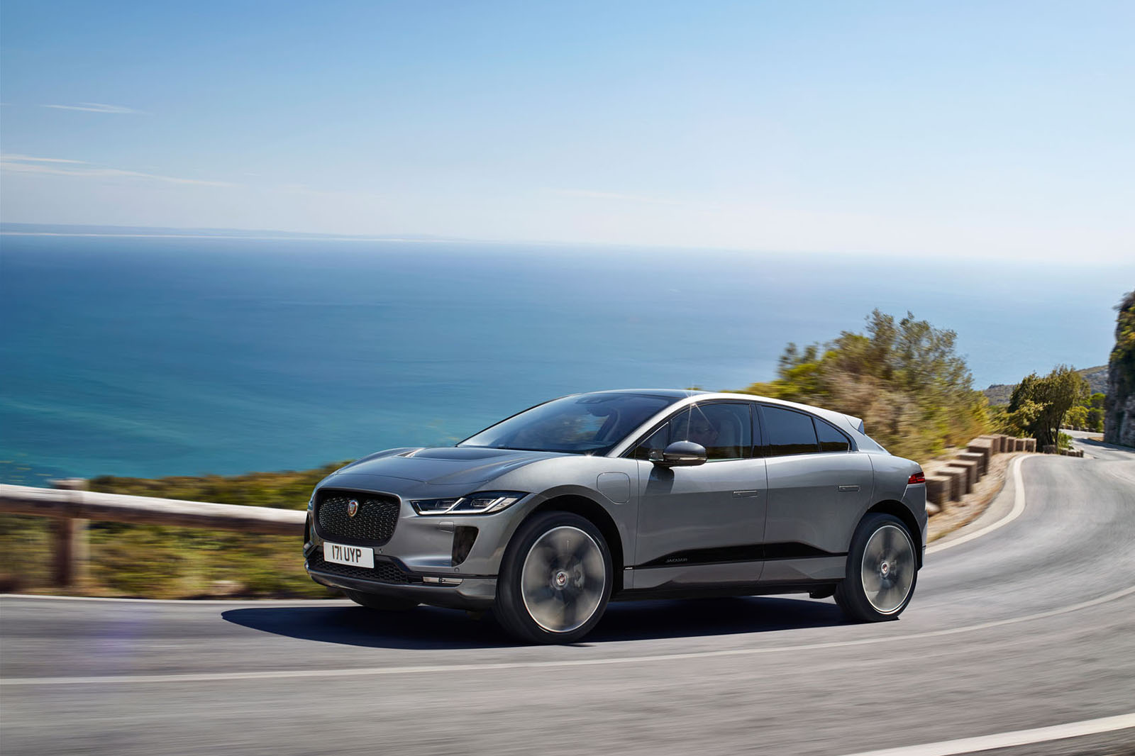 Jaguar I Pace gets faster charging and Jaguar I Pace: faster charging, better