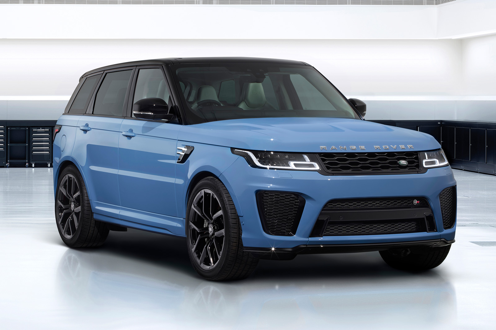 aria-label="99 land rover range rover sport svr ultimate official images lead"