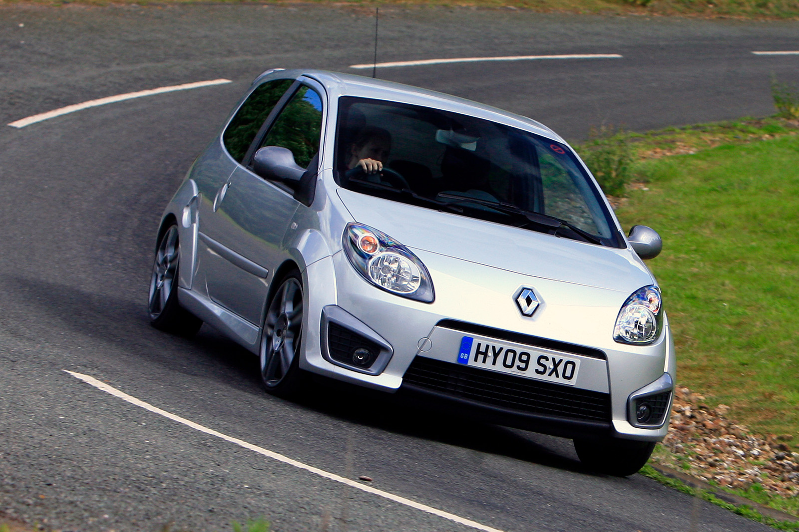 RENAULT TWINGO II 1.6 133 RENAULT SPORT • Bony Automobiles