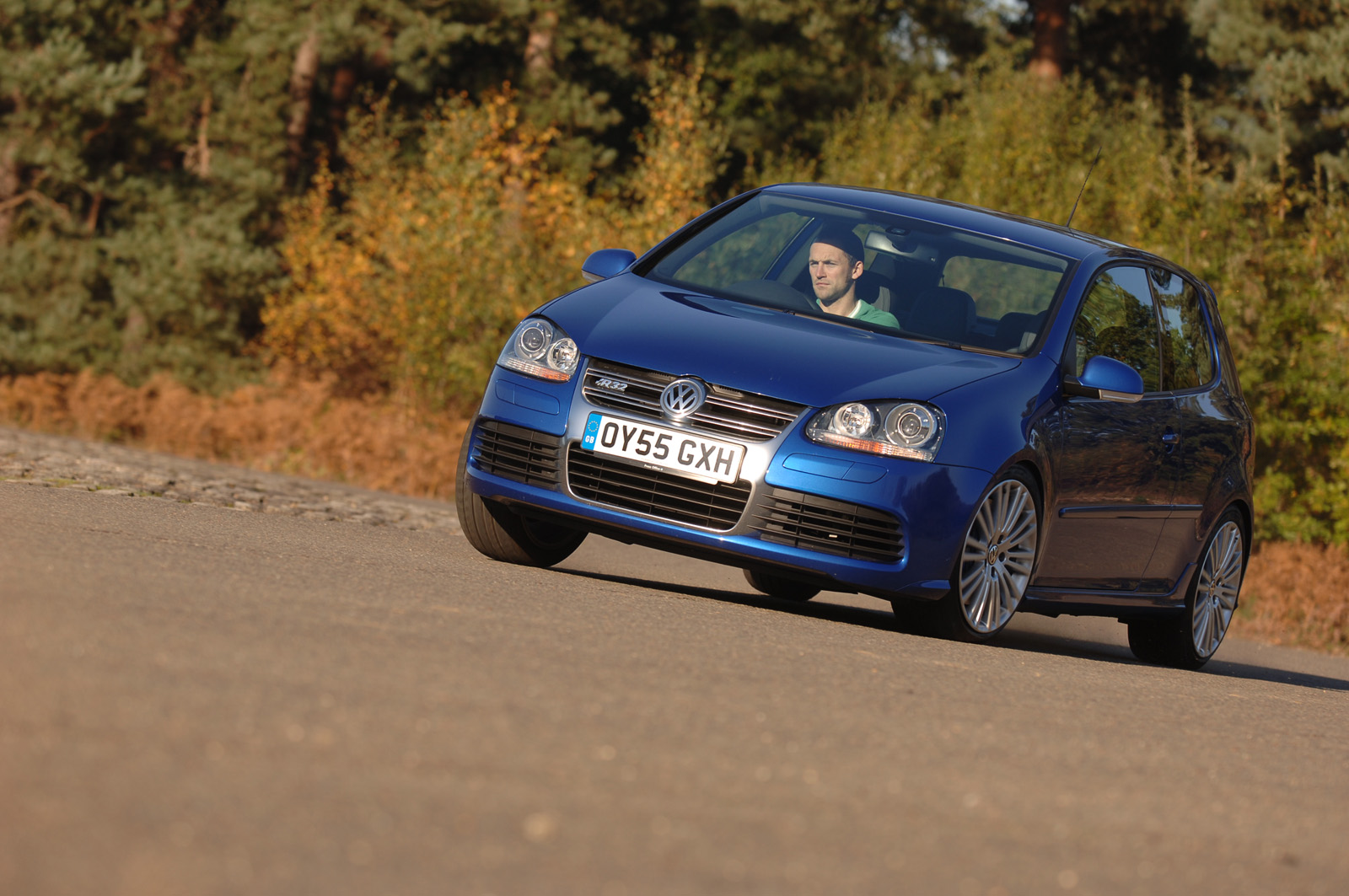 Volkswagen Golf R32 Review