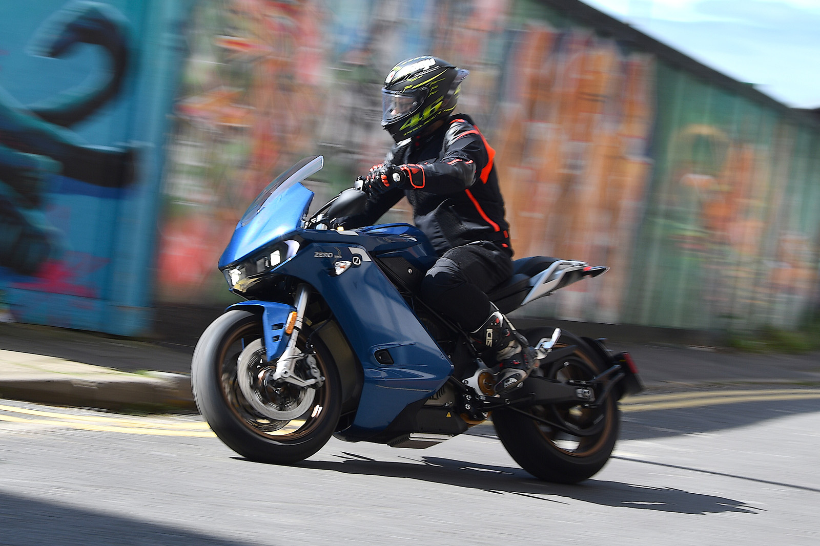 Electric motorbike review: Zero Motorcycles SR/S Electric motorbike review: Zero Motorcycles SR/S