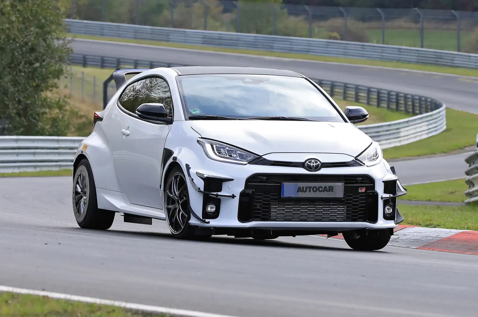 4 toyota yaris