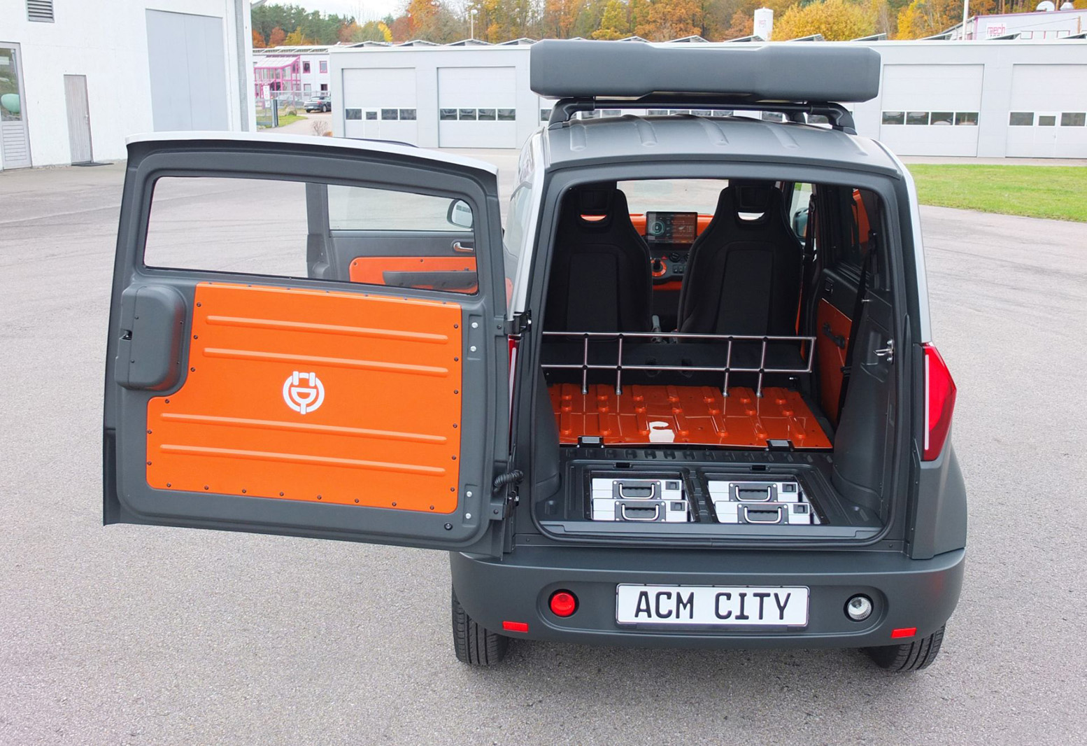 New ACM City One is battery-swapping urban EV