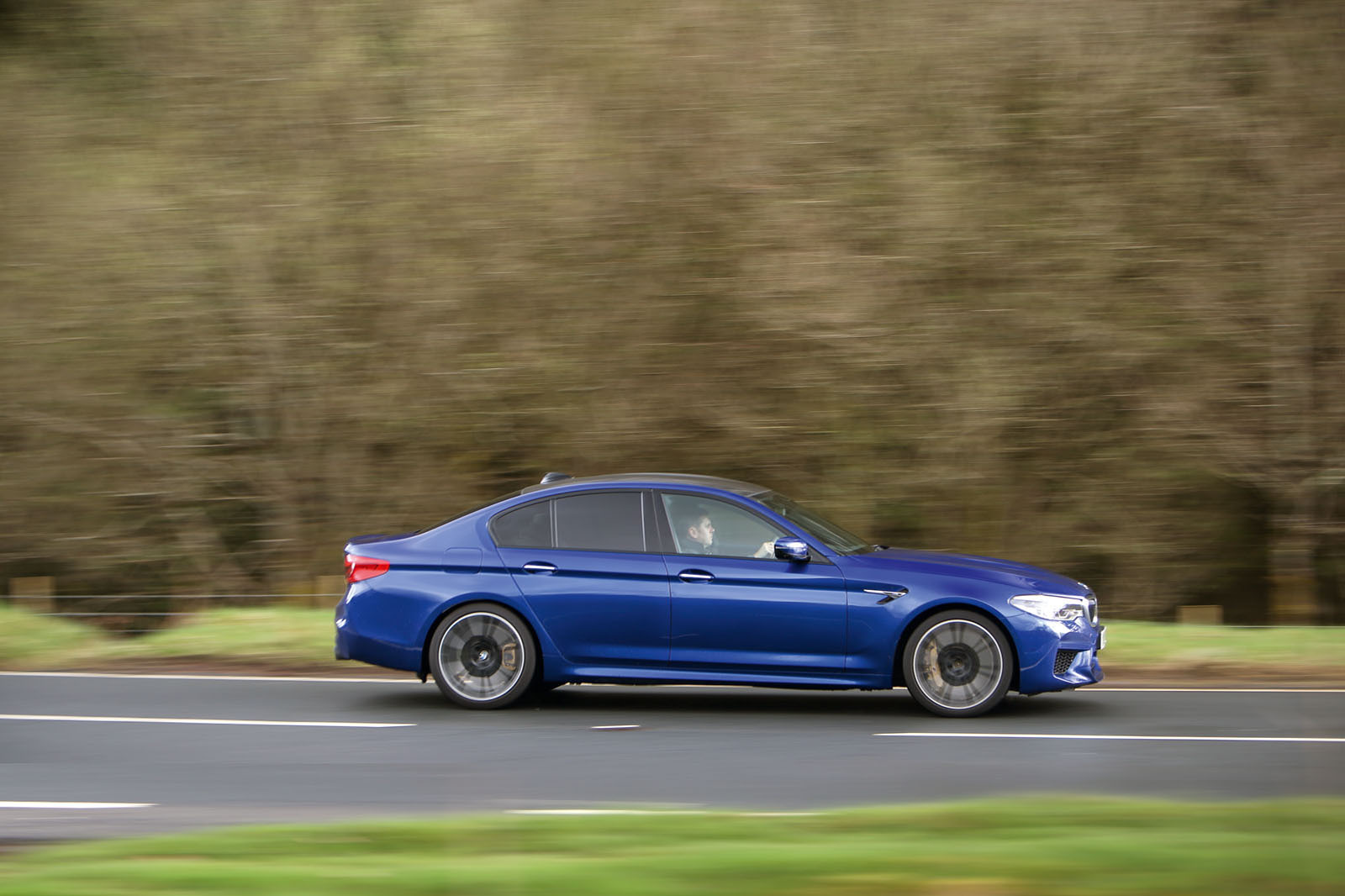 BMW M5 (E34) review, specs, stats, comparison, rivals, data, details,  photos and information on