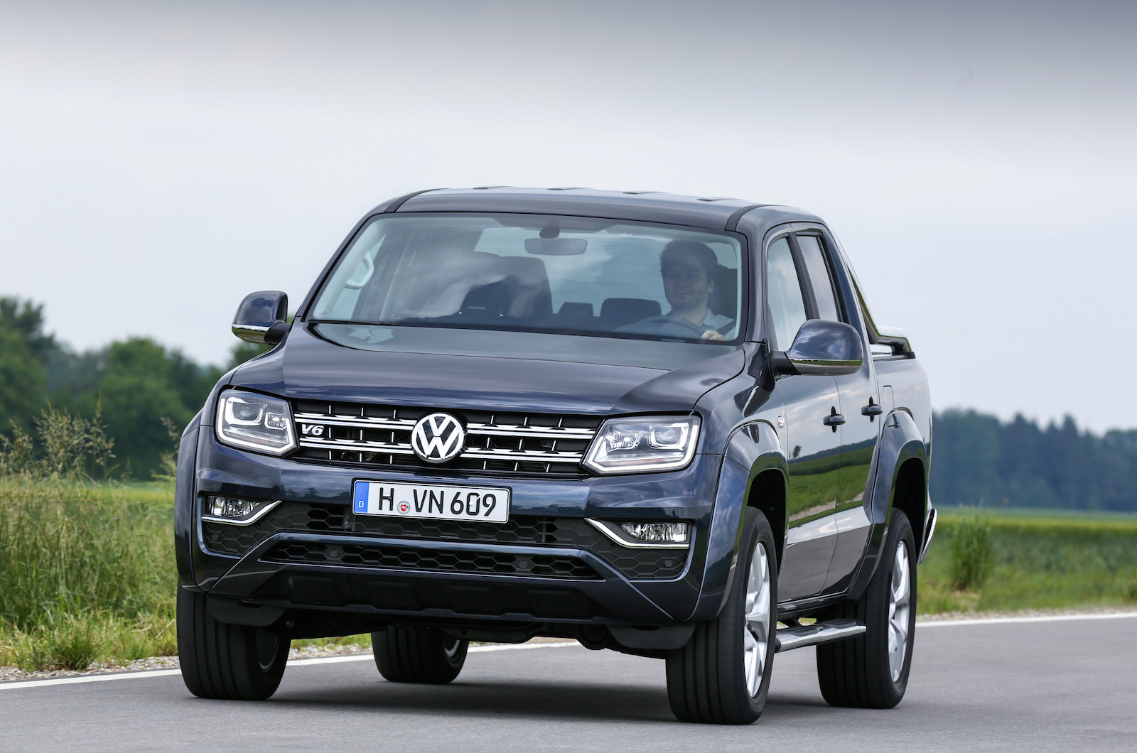 2016 Volkswagen Amarok 3.0 TDI 224 Highline first drive Autocar