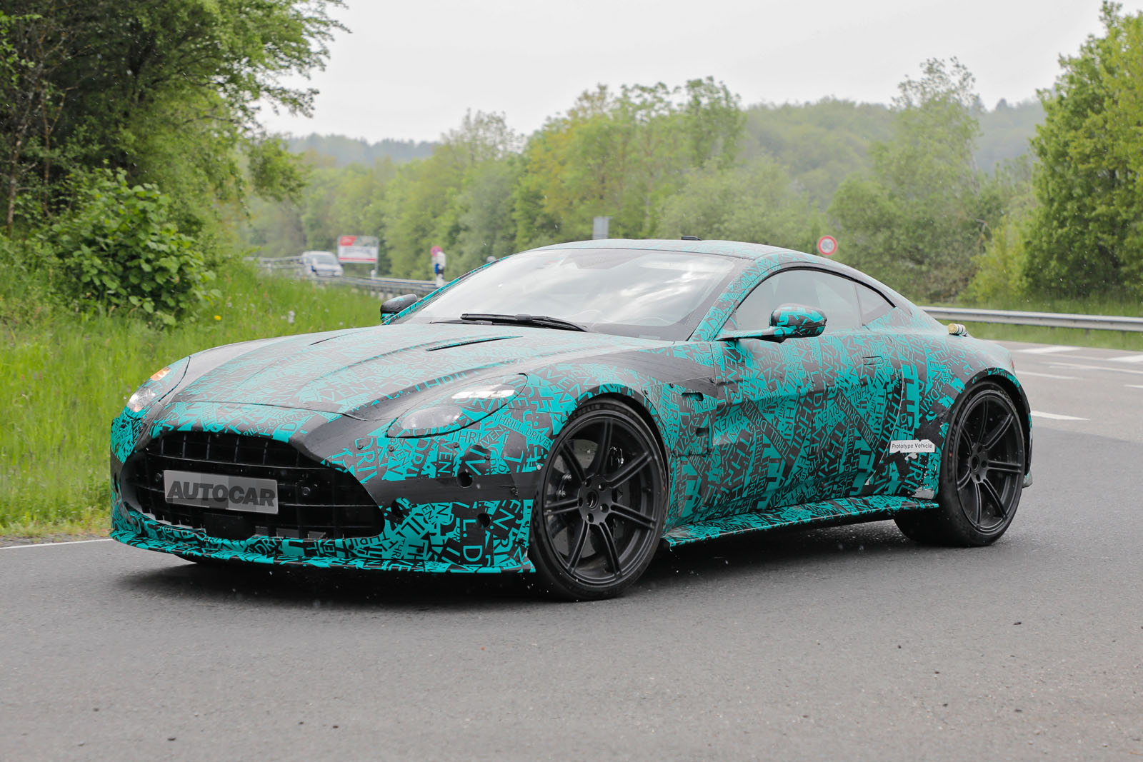 New 2025 Aston Martin Vantage will be hooligan" Autocar