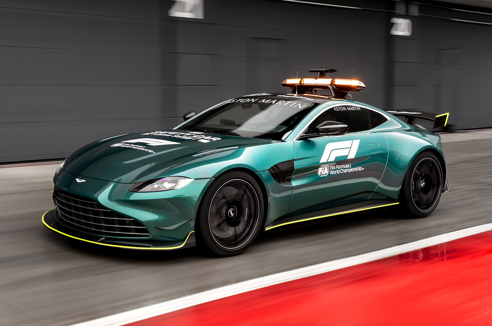 Aston Martin reveals uprated Vantage Formula 1 safety car Autocar