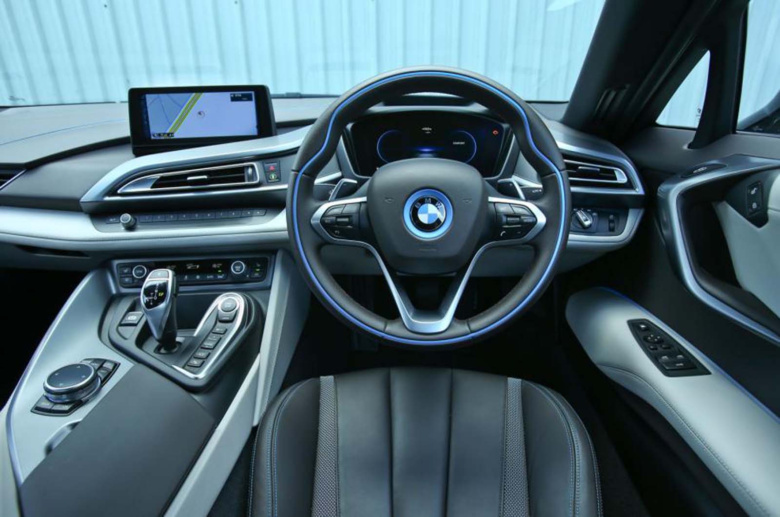 bmw-i8-uk-road-test-2014-015 taciki.ru