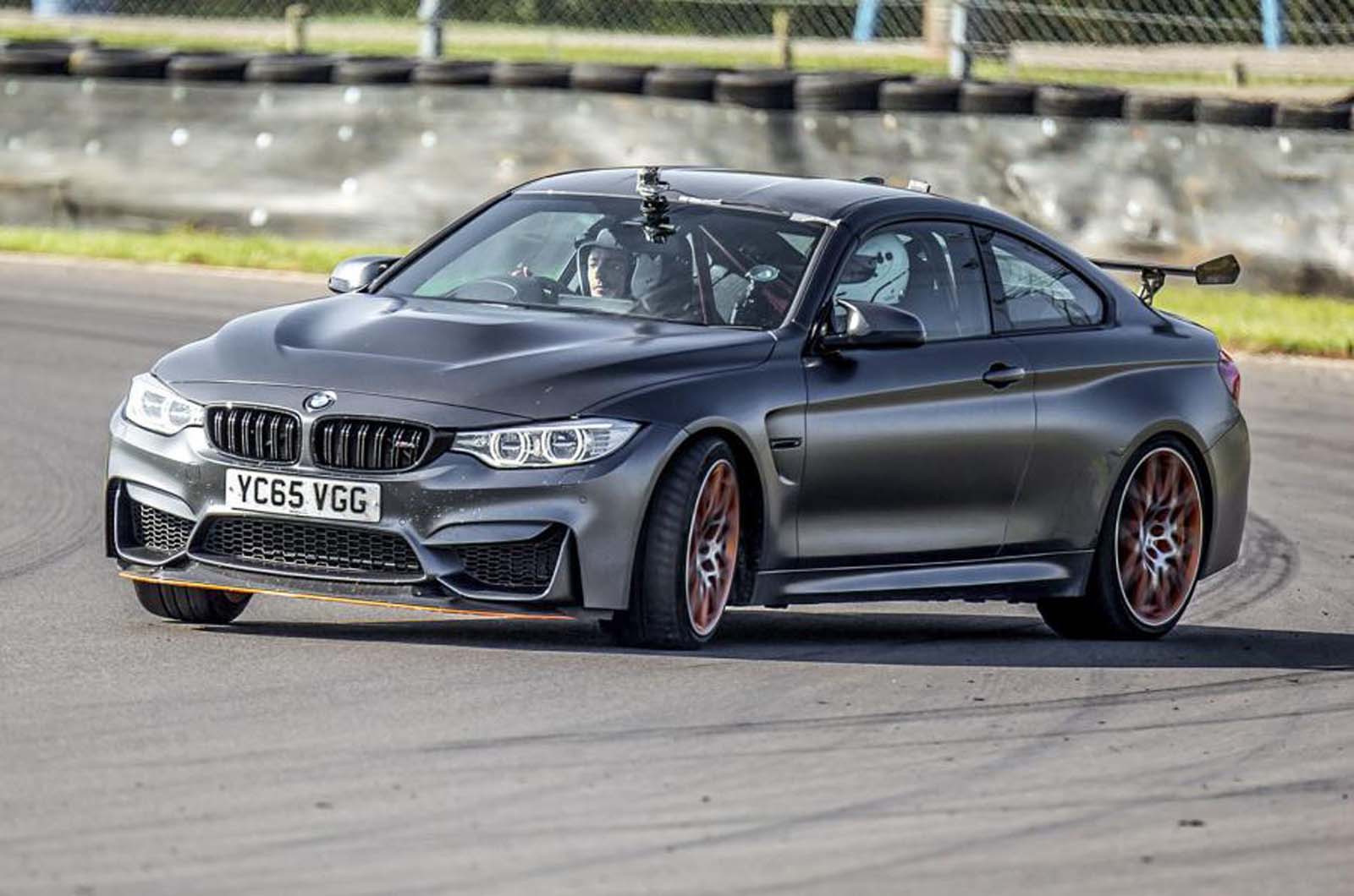 bmw-m4-gts-uk-041_0 taciki.ru