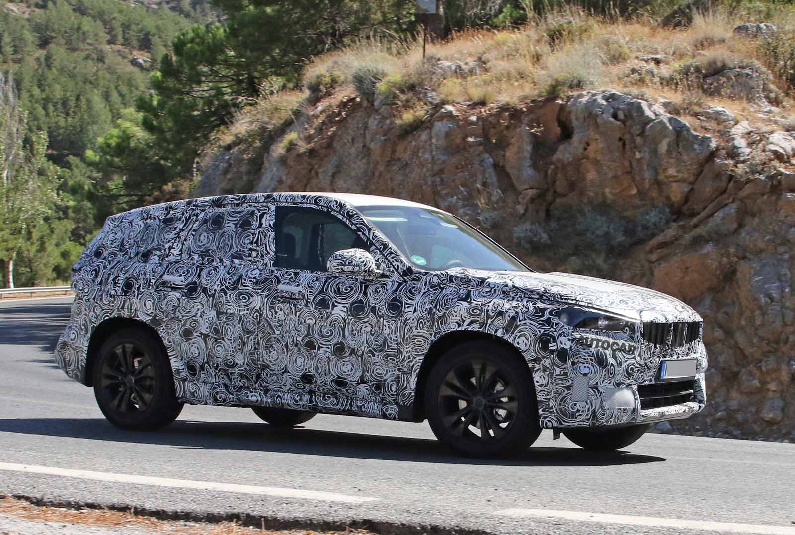 New BMW X1 shows off final look ahead of 2022 launch | Autocar