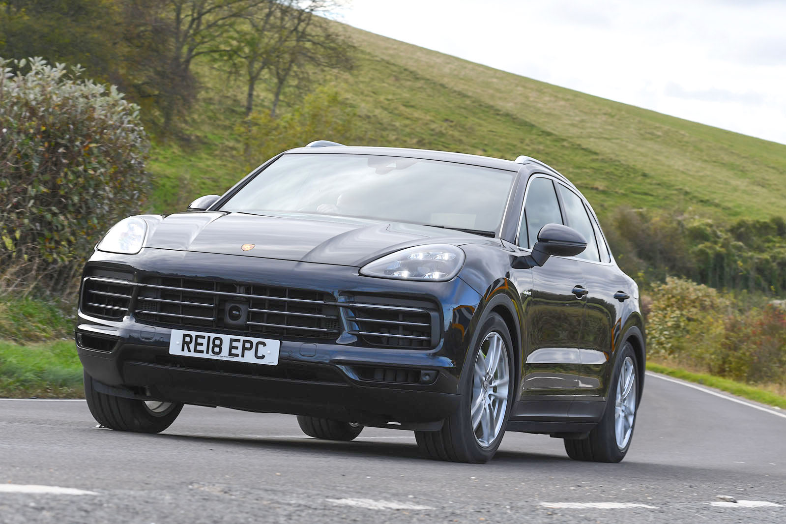 Porsche Cayenne EHybrid 2018 UK review Autocar