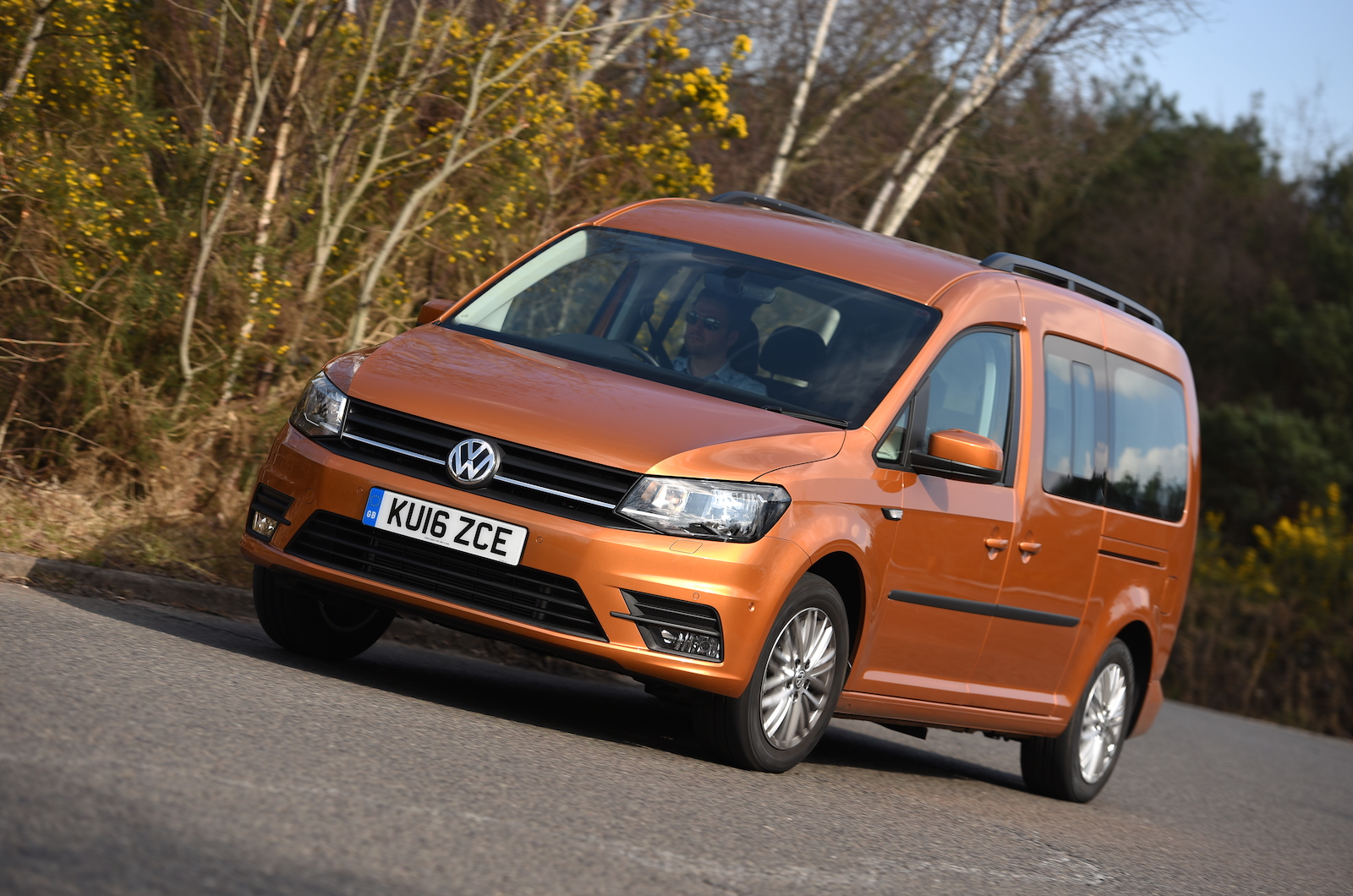 volkswagen caddy maxi life 7 seater test