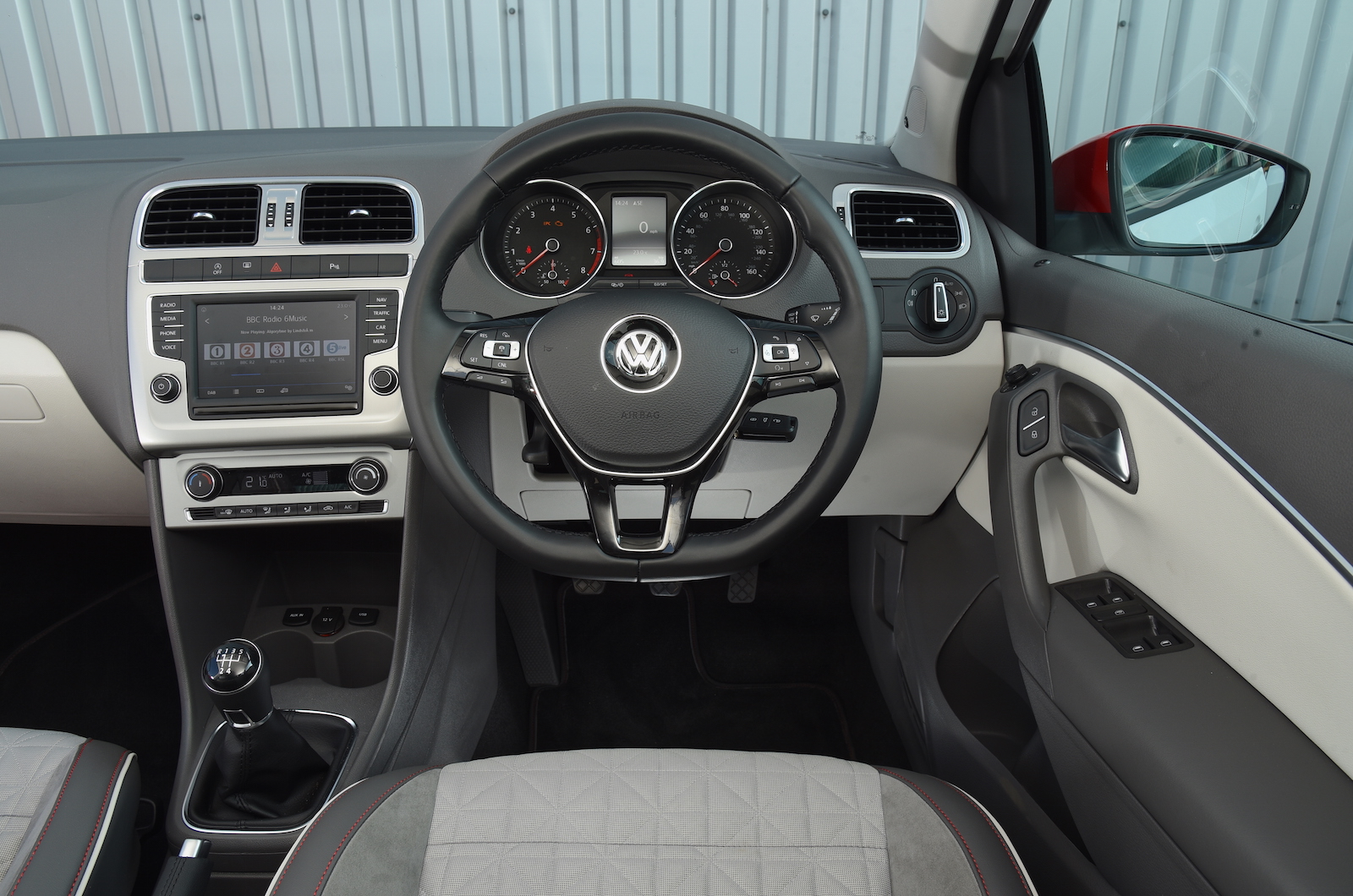 vw polo tsi beats edition