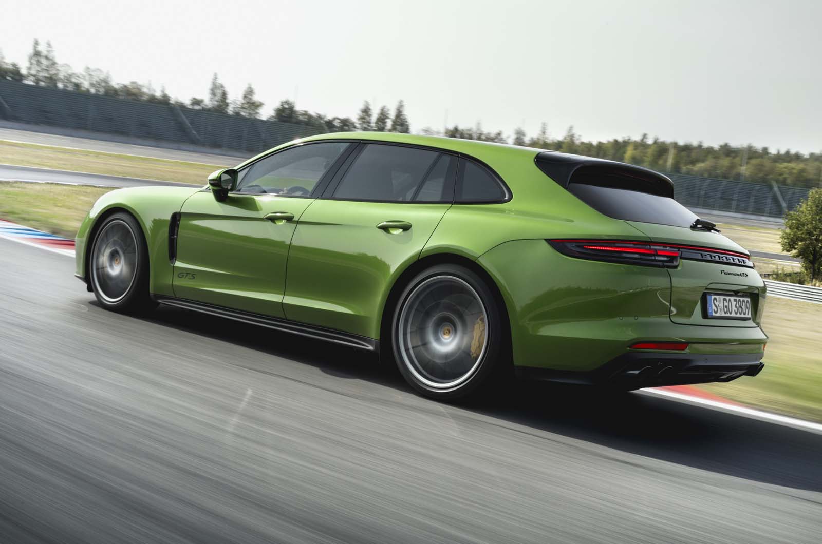 Embargo 00 01 cest 16 october 2018 panamera gts st 0