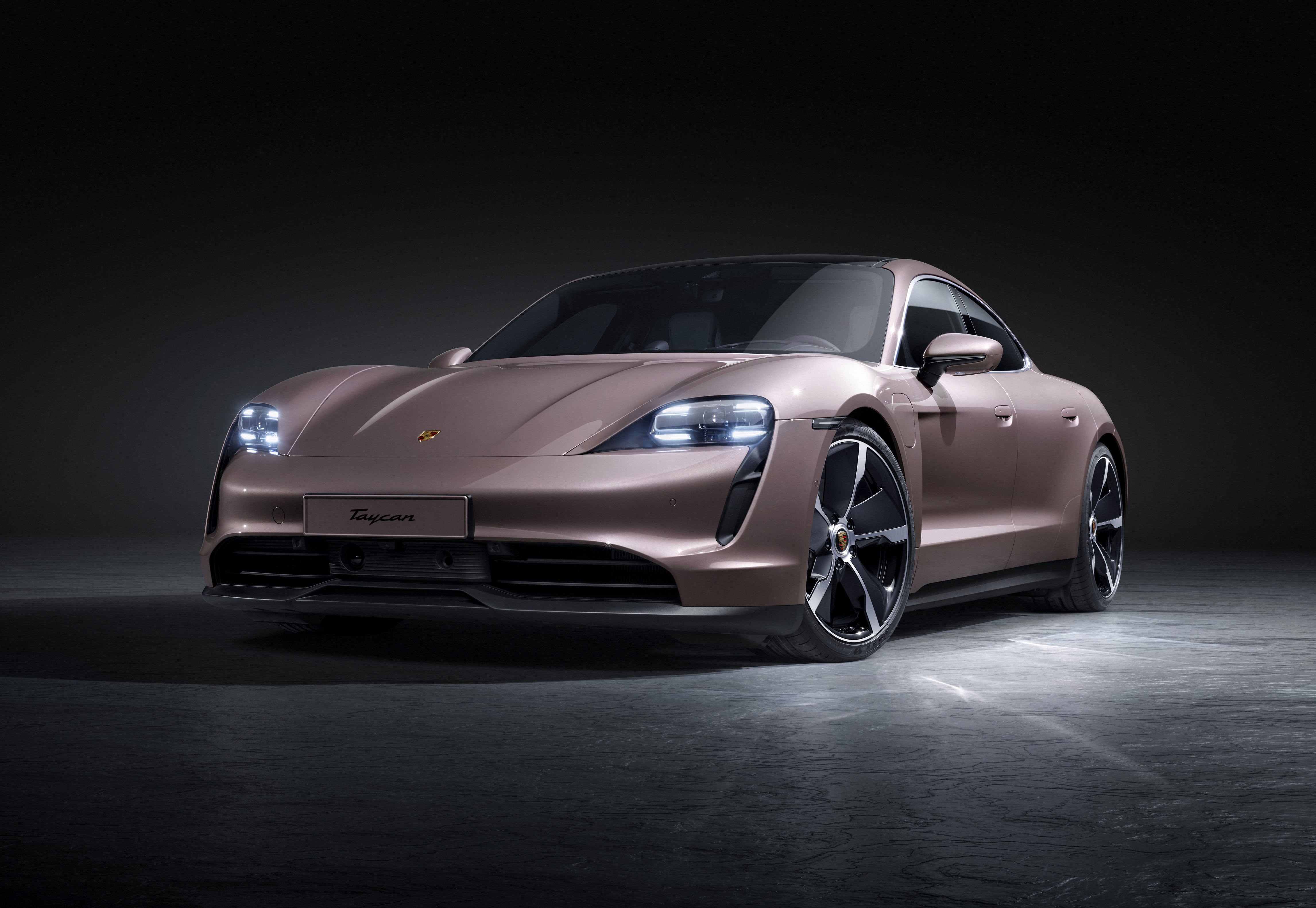 Porsche taycan store base model price
