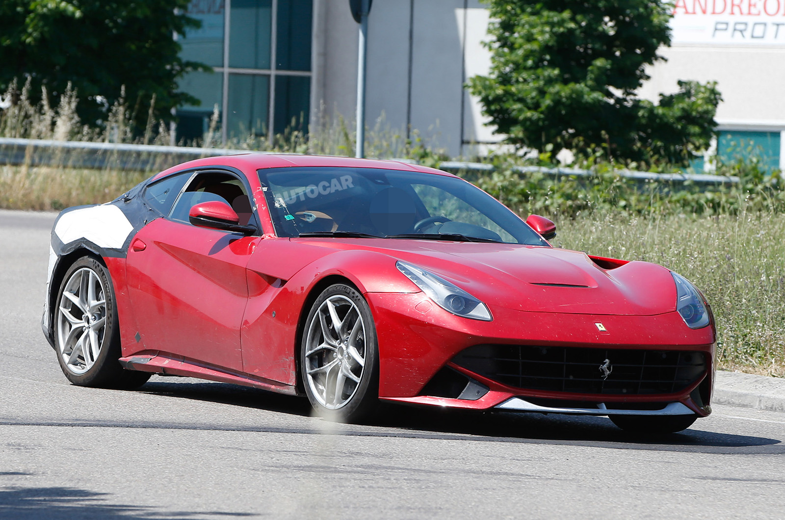f12 ferrari berlinetta race testing autocar spied repair bay area service motor zucchi motorsports