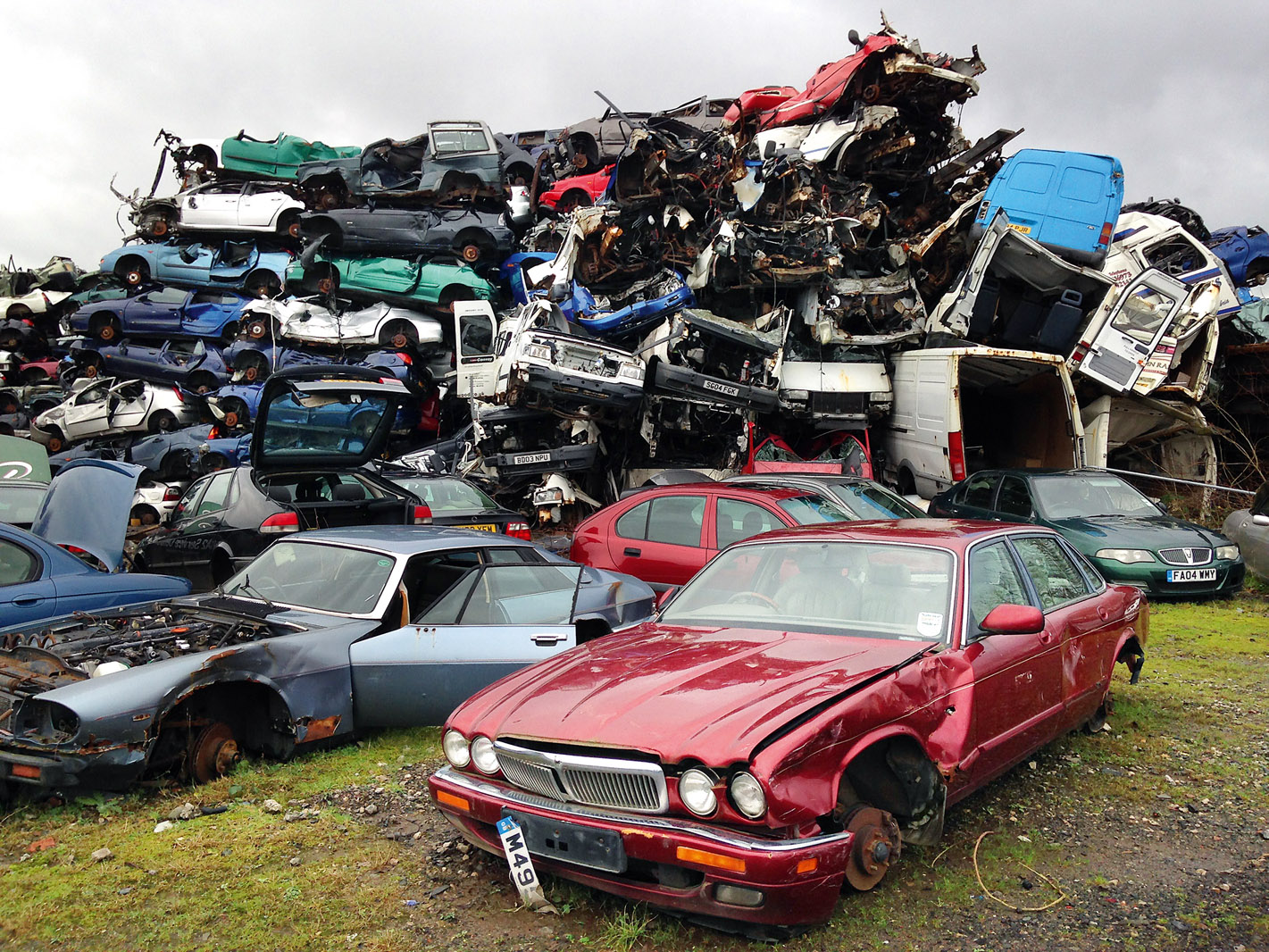 Car Scrap Yard Glasgow Https Encrypted Tbn0 Gstatic Com Images Q Tbn
