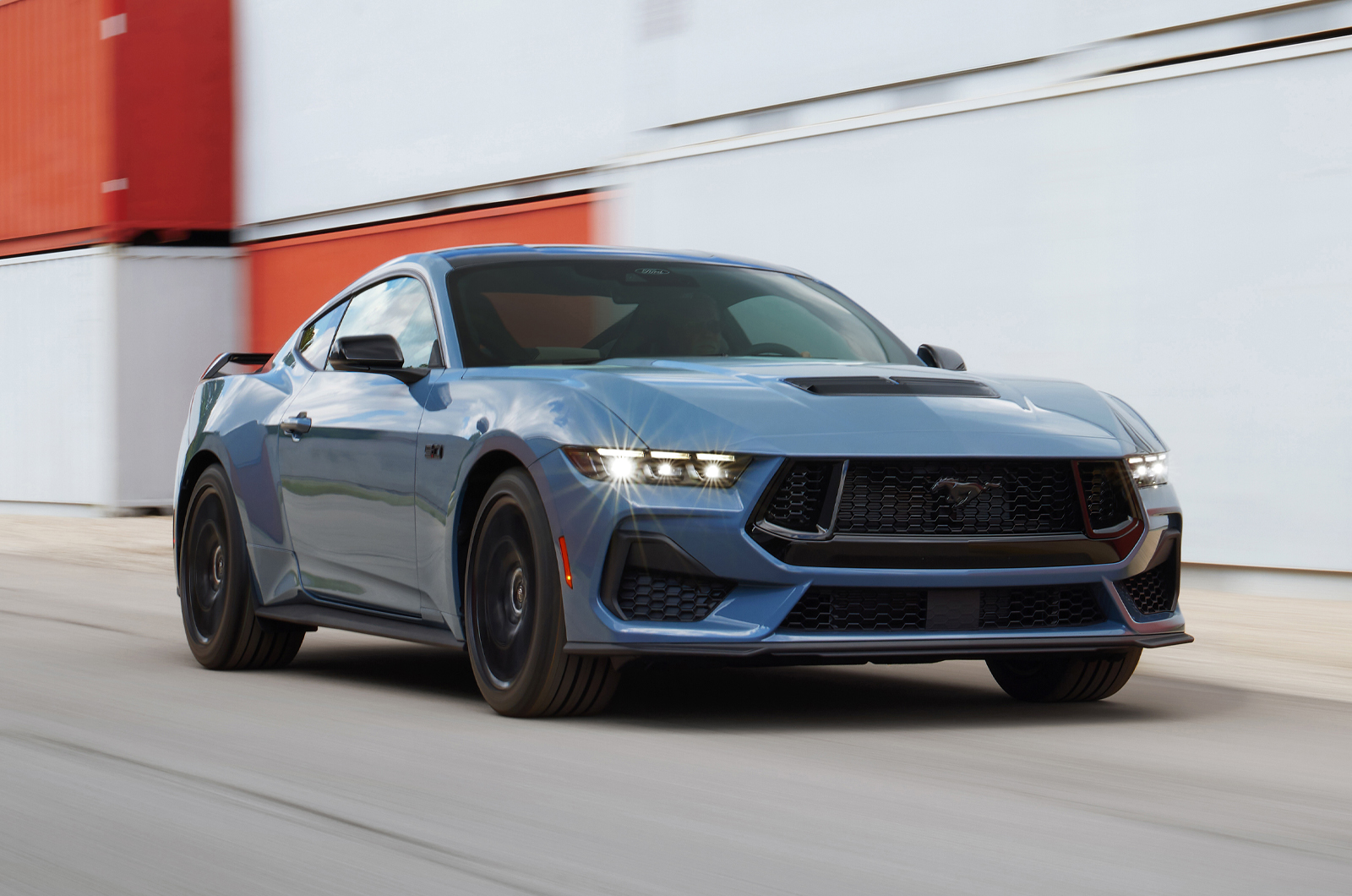 Der neue Ford Mustang 2023 behält atmo V8 und Schaltgetriebe bei