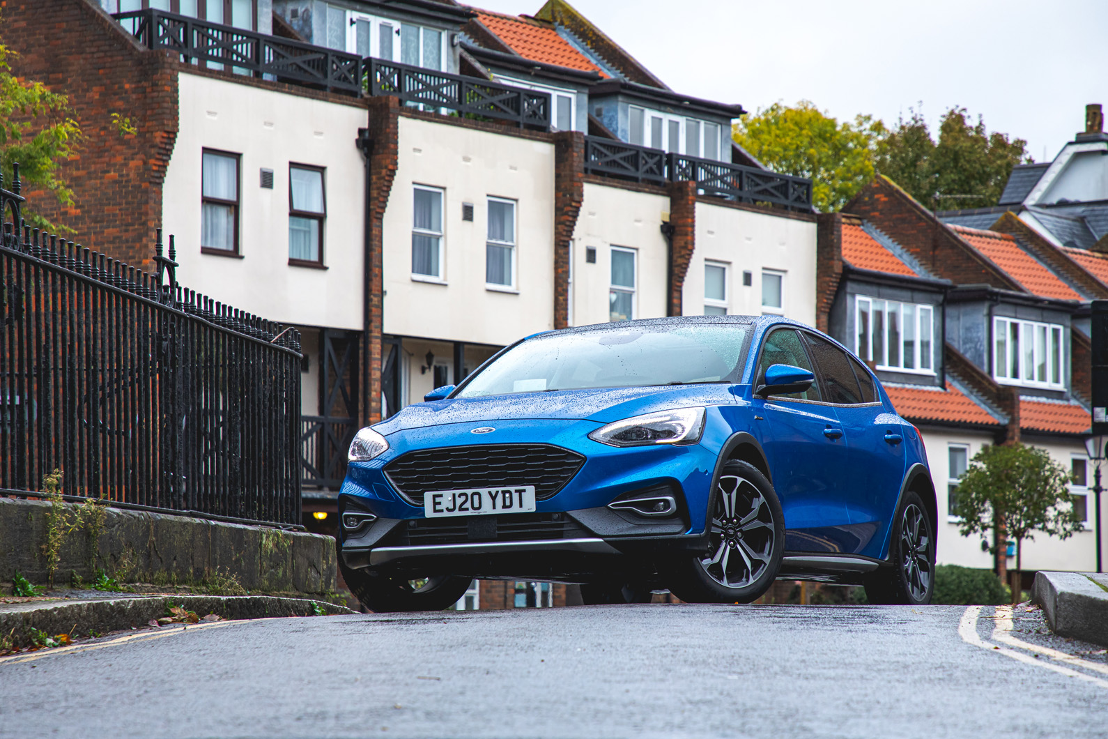 Ford Focus Active X Vignale 1.0 Ecoboost MHEV 2020 UK first drive