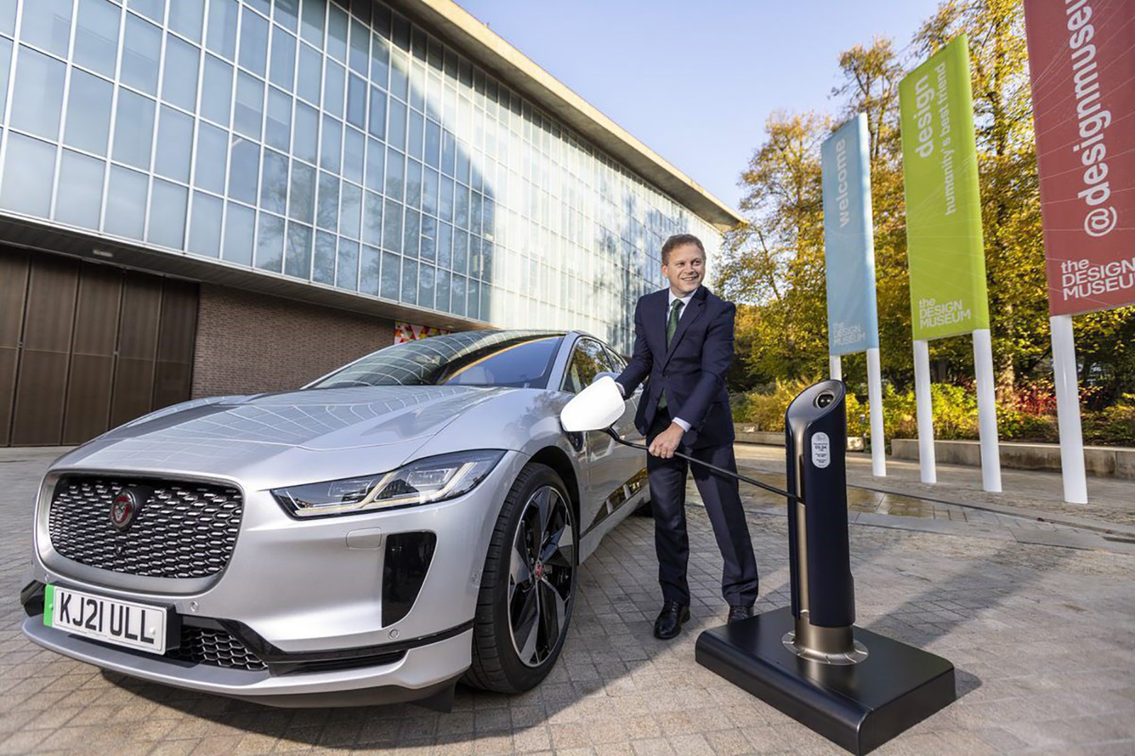 Government reveals new "iconic" EV charger design at COP26 Autocar