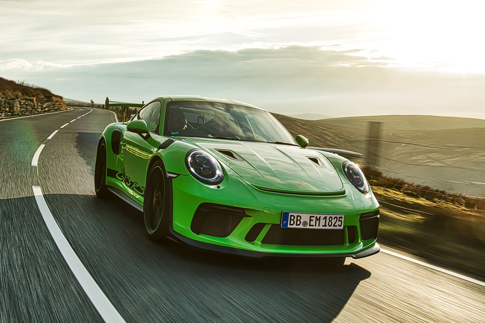Driving A Porsche 911 Gt3 Rs Around The Isle Of Man Tt Autocar Driving A Porsche 911 Gt3 Rs Around The Isle Of Man Tt Autocar