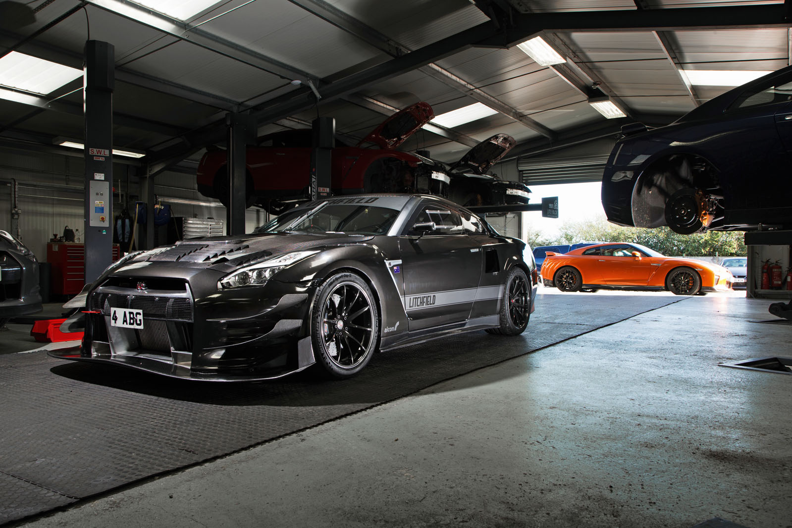 Nissan GT-R turns 10: Godzilla races against the sun