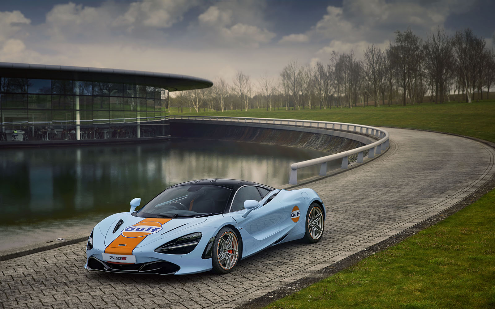 McLaren celebrates new Gulf partnership with bespoke 720S 1 aria-label="gulfmclaren03"
