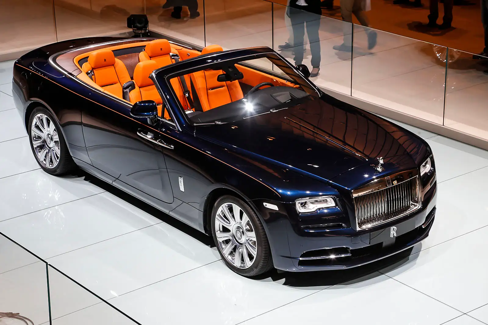 2016 RollsRoyce Dawn revealed exclusive studio pictures Autocar