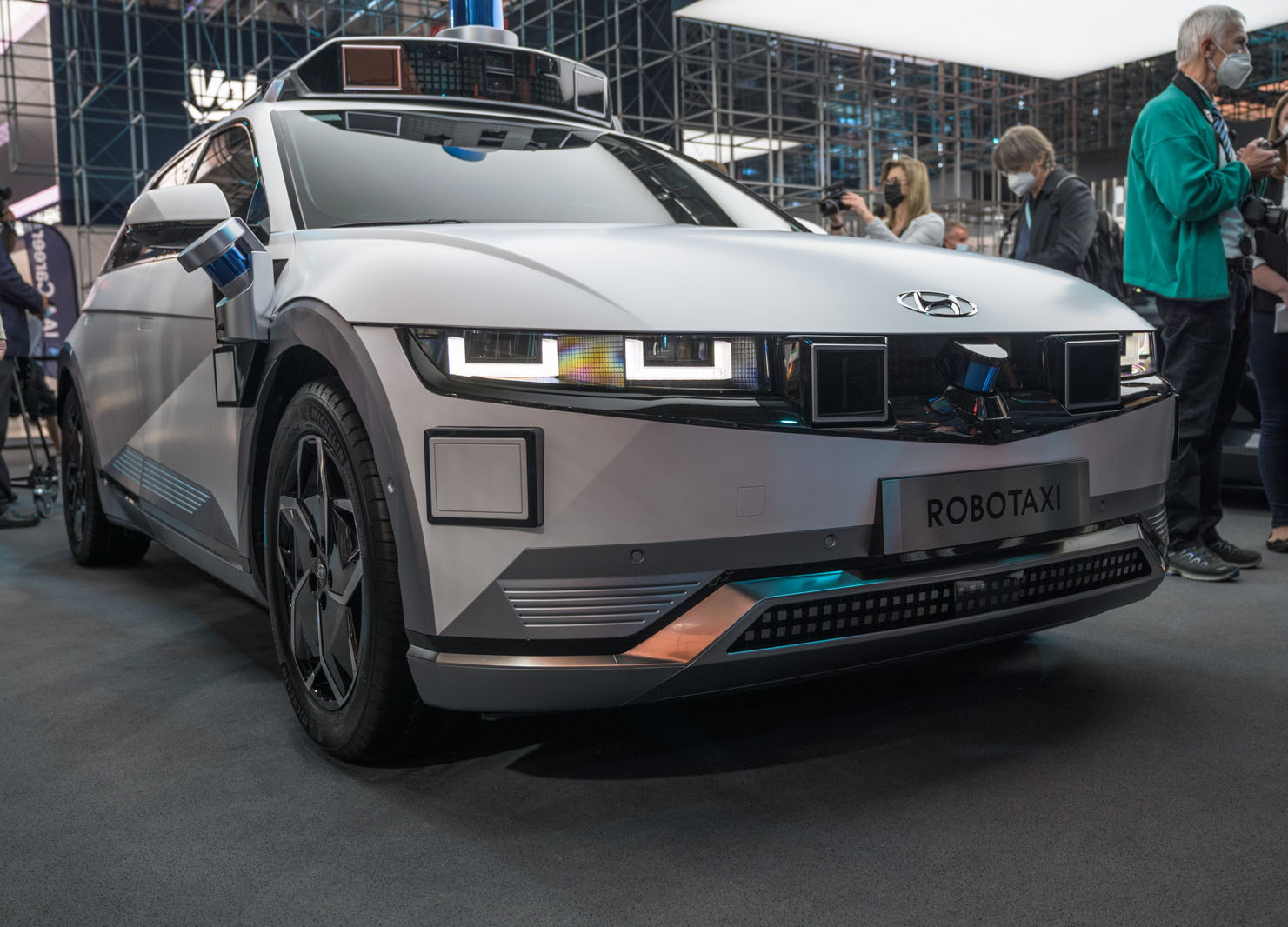 Hyundai reveals selfdriving Ioniq 5 'robotaxi' Autocar