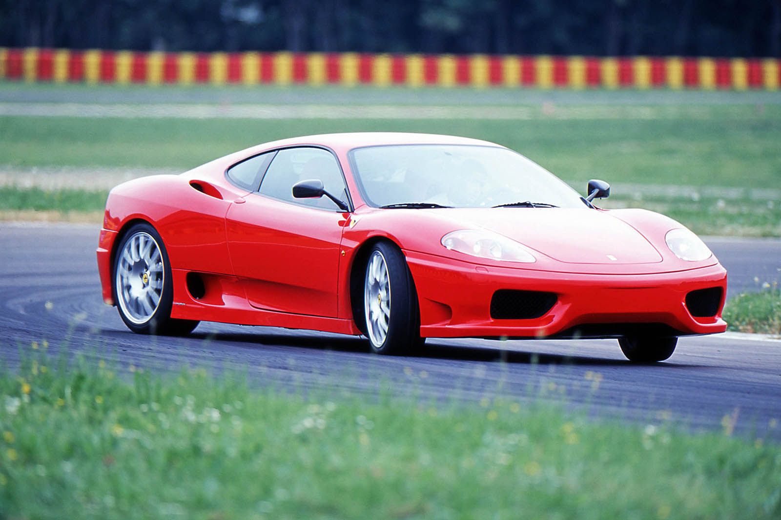 italian_sports_car_0008_01 taciki.ru