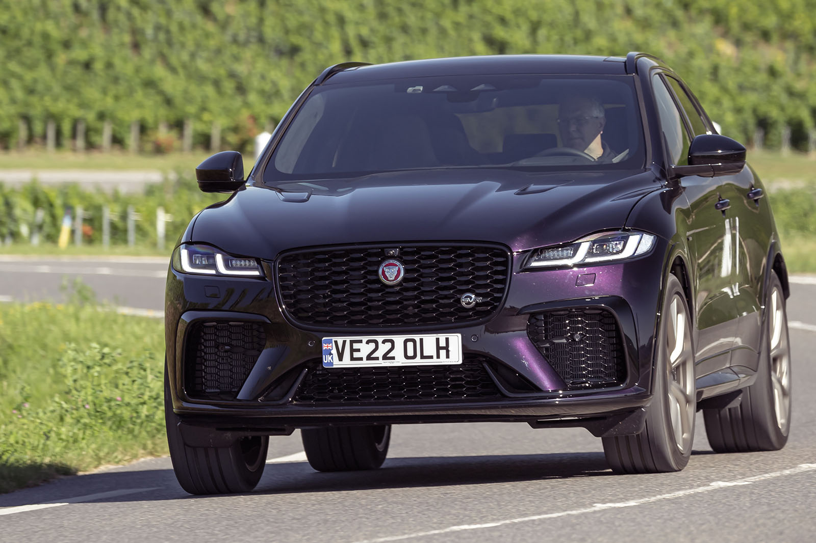 Pierwsza jazda Jaguara F-Pace SVR Edition z 1988 roku