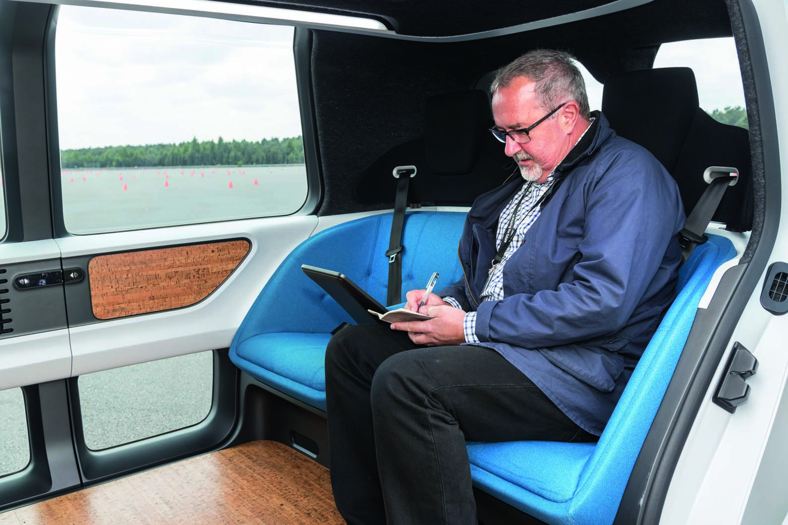 Julianrendell sl1x7891