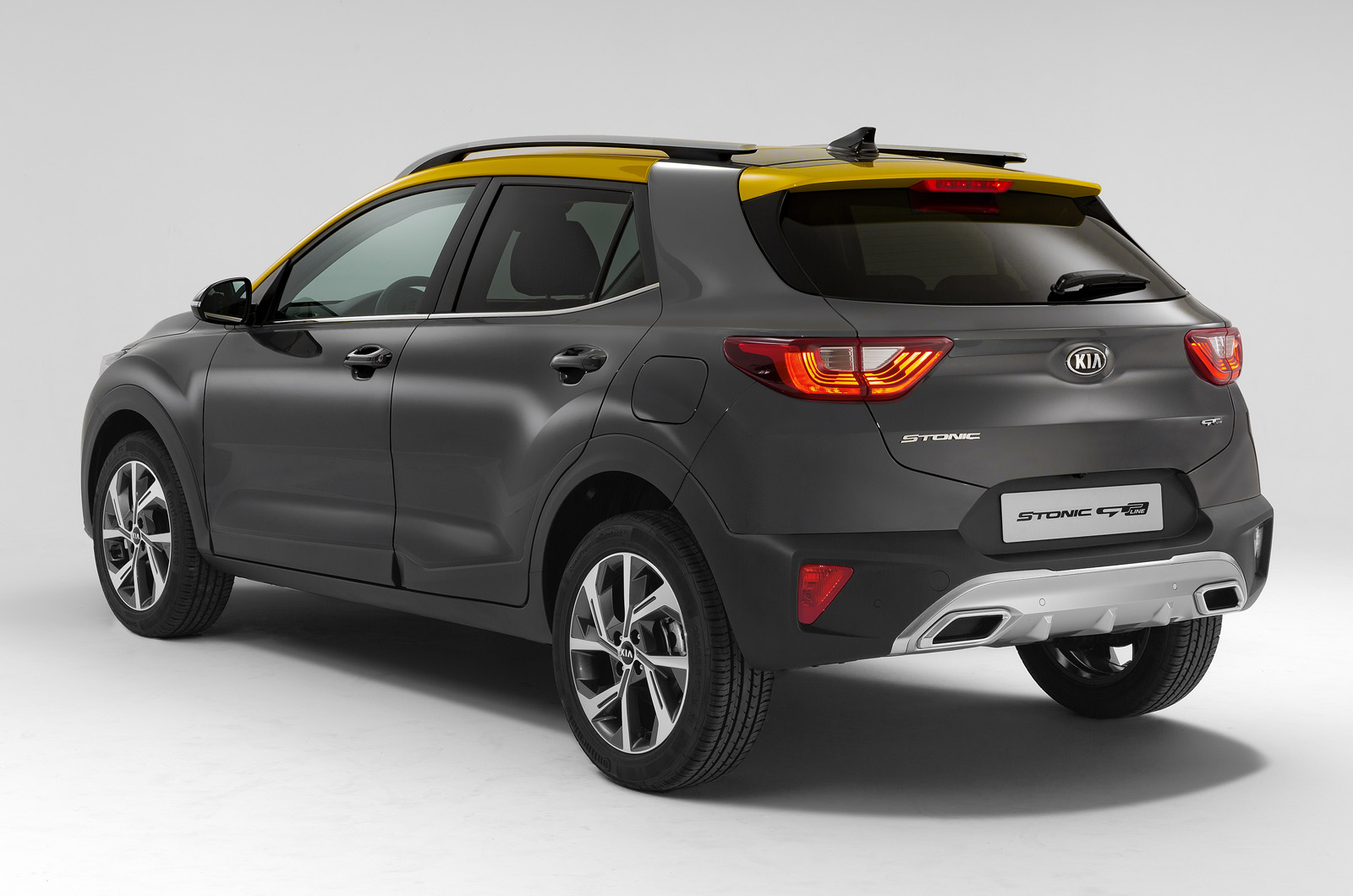 Kia stonic mild clearance hybrid review