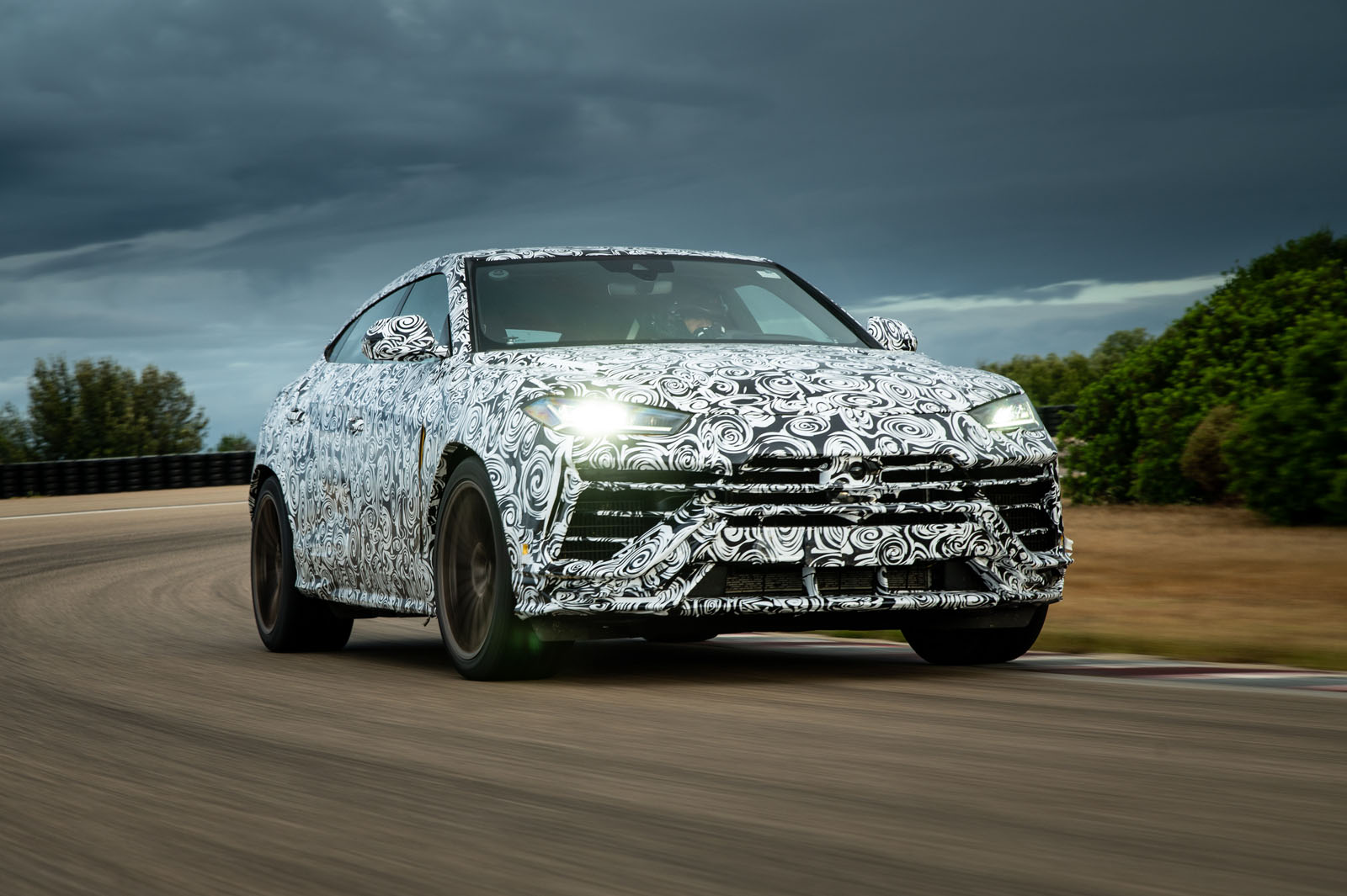 First Drive 2022 Lamborghini Urus Performante Prototype Review Autocar Public News