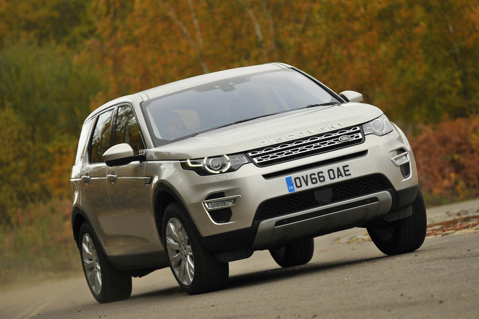 2017 Land Rover Discovery Sport Hse Luxury Review Autocar